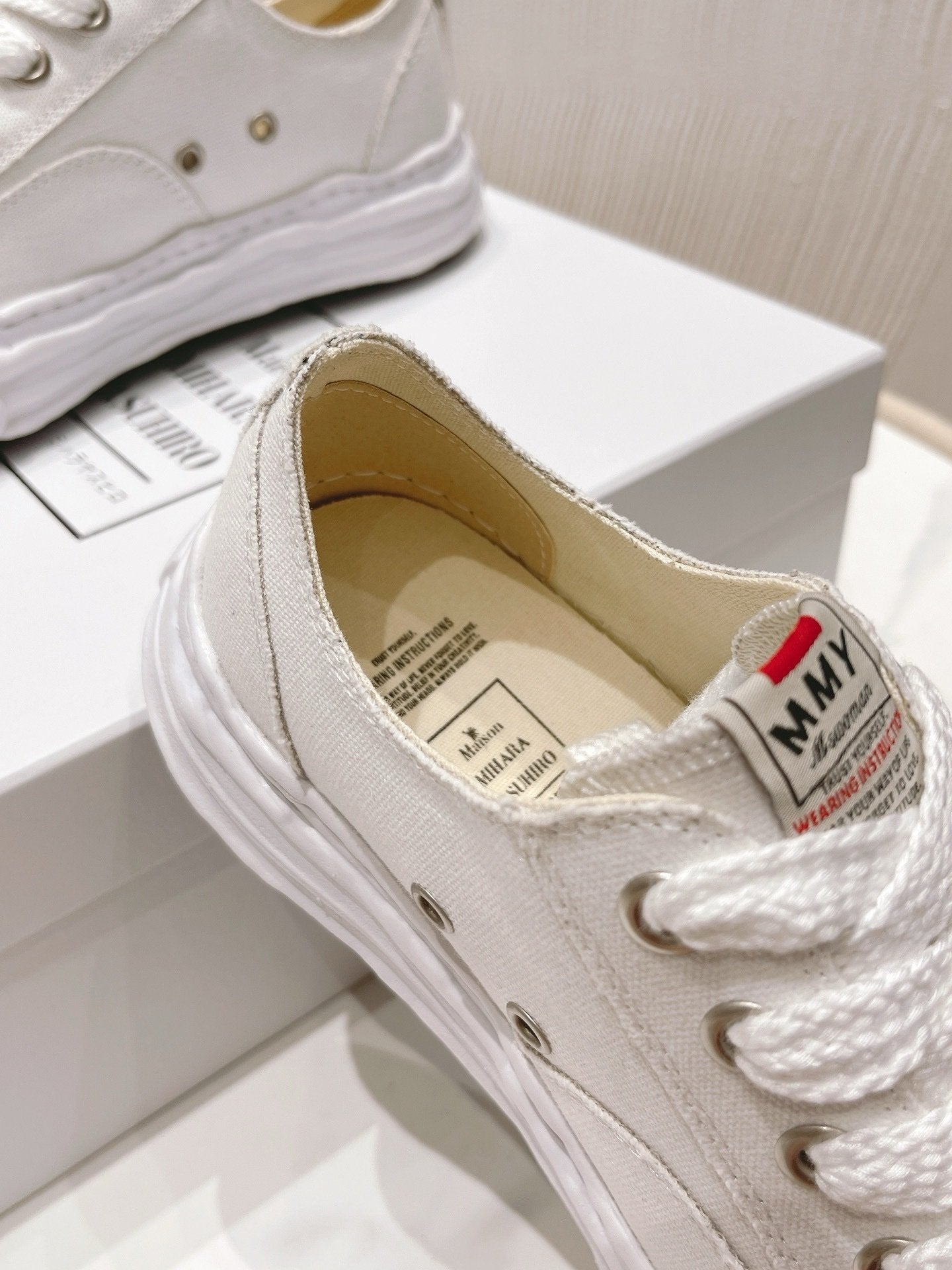 Maison Mihara Yasuhiro Hank OG Sole Canvas Low White