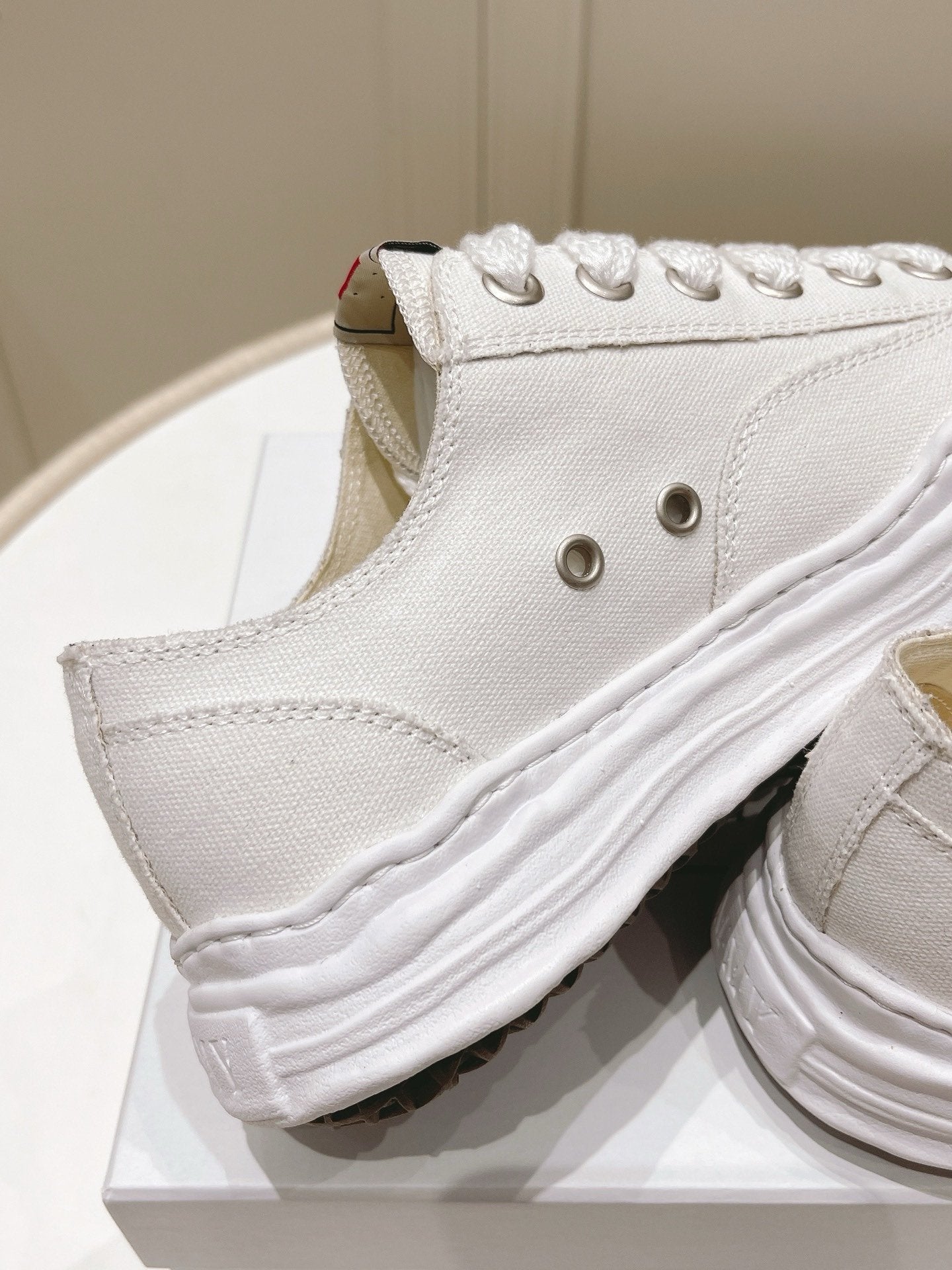 Maison Mihara Yasuhiro Hank OG Sole Canvas Low White