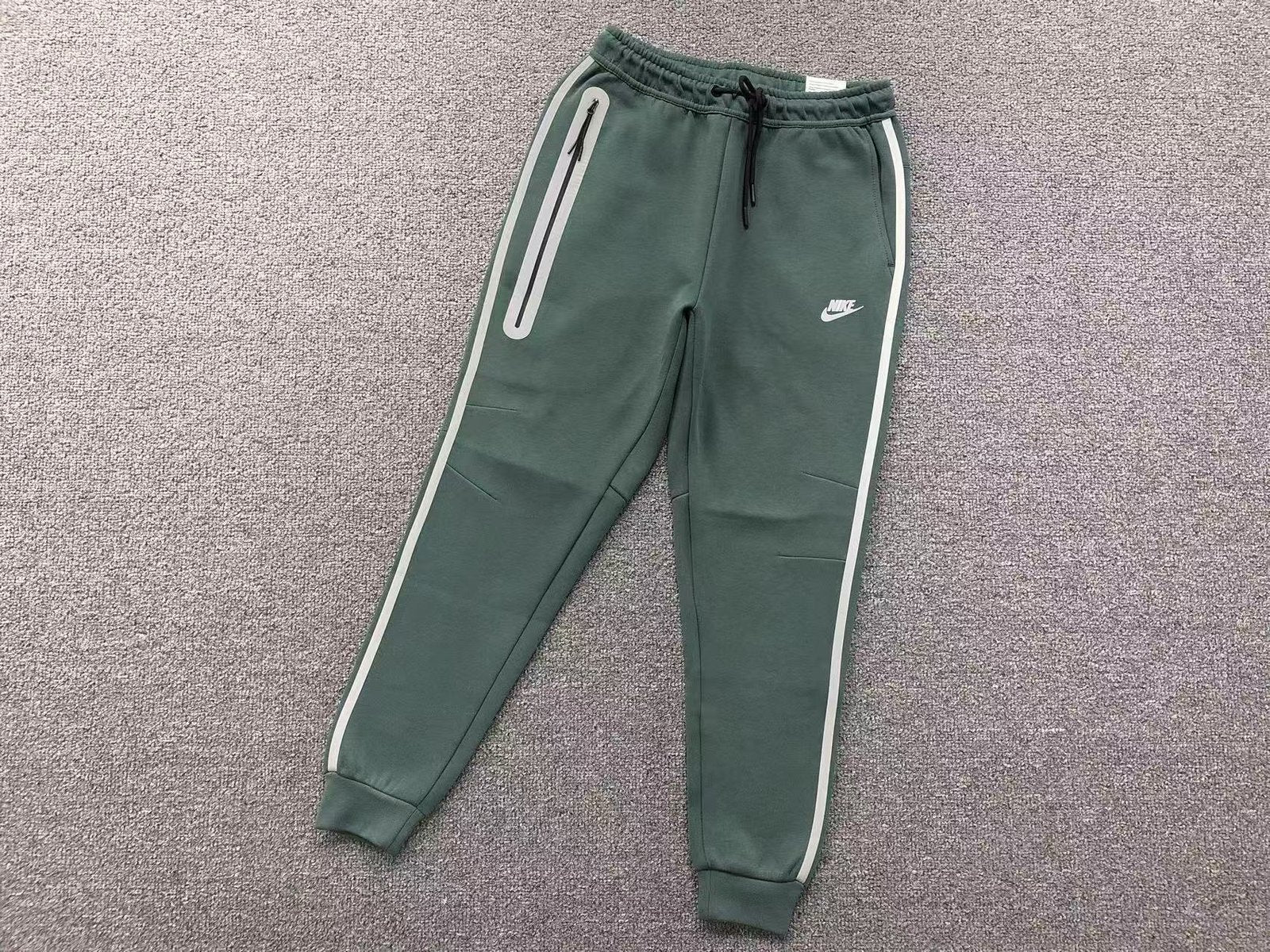 Nike Tech Fleece Reflective Tracksuit Green