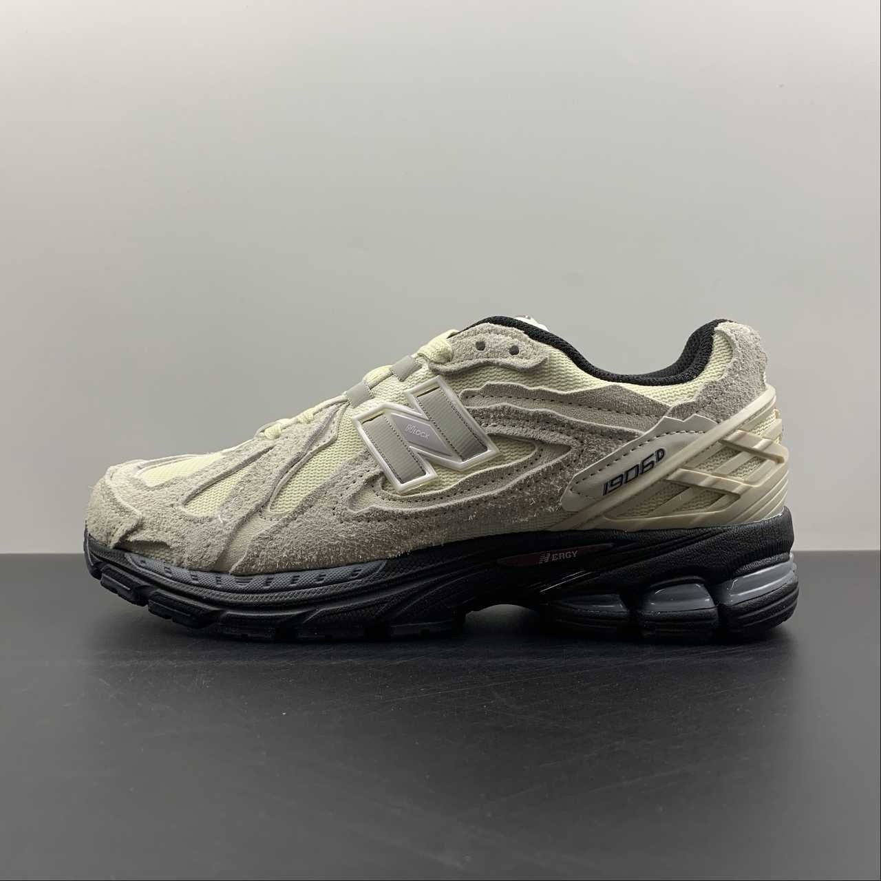New Balance 1906D Protection Pack Turtledove