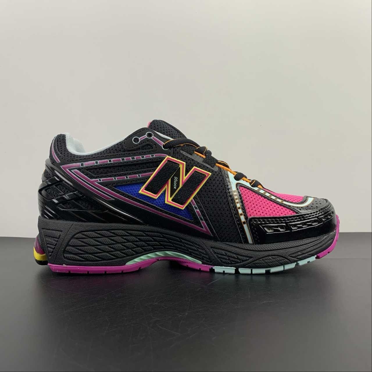 New Balance 1906R Neon Nights