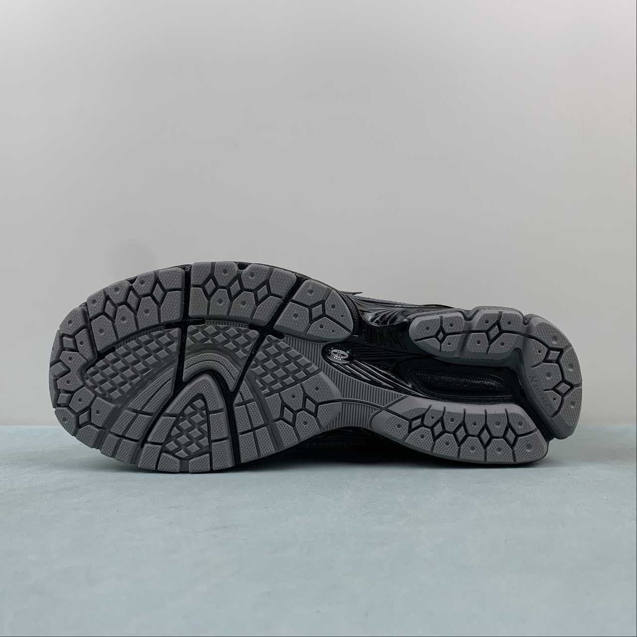New Balance 1906R Grey/Black