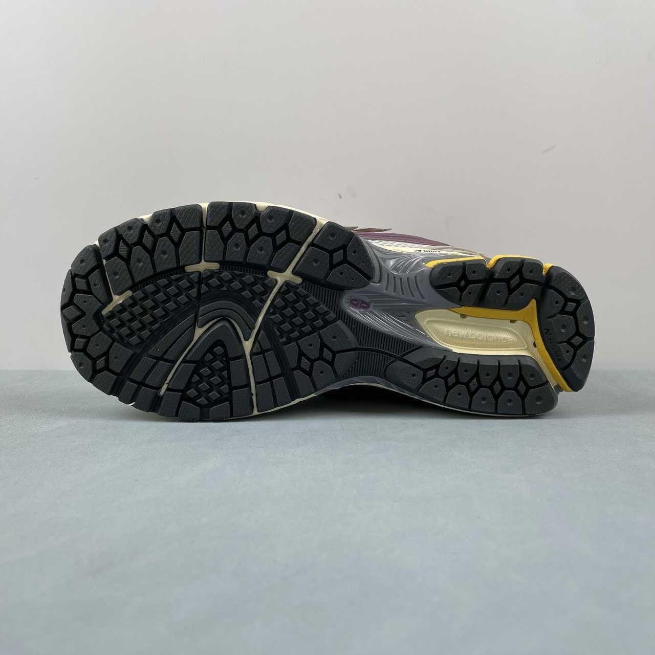 New Balance 1906R Licorice