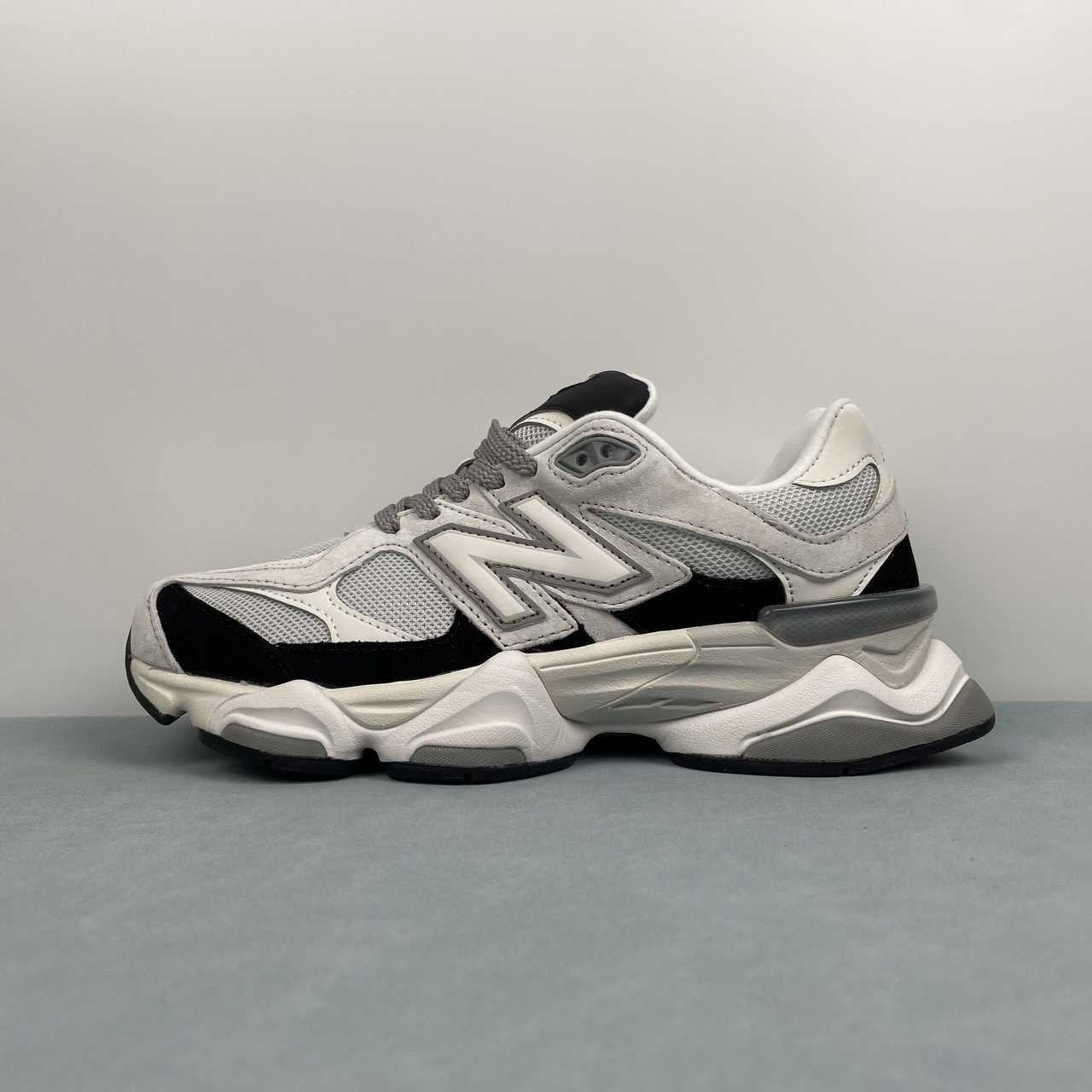 New Balance 9060 Grey Jet Black