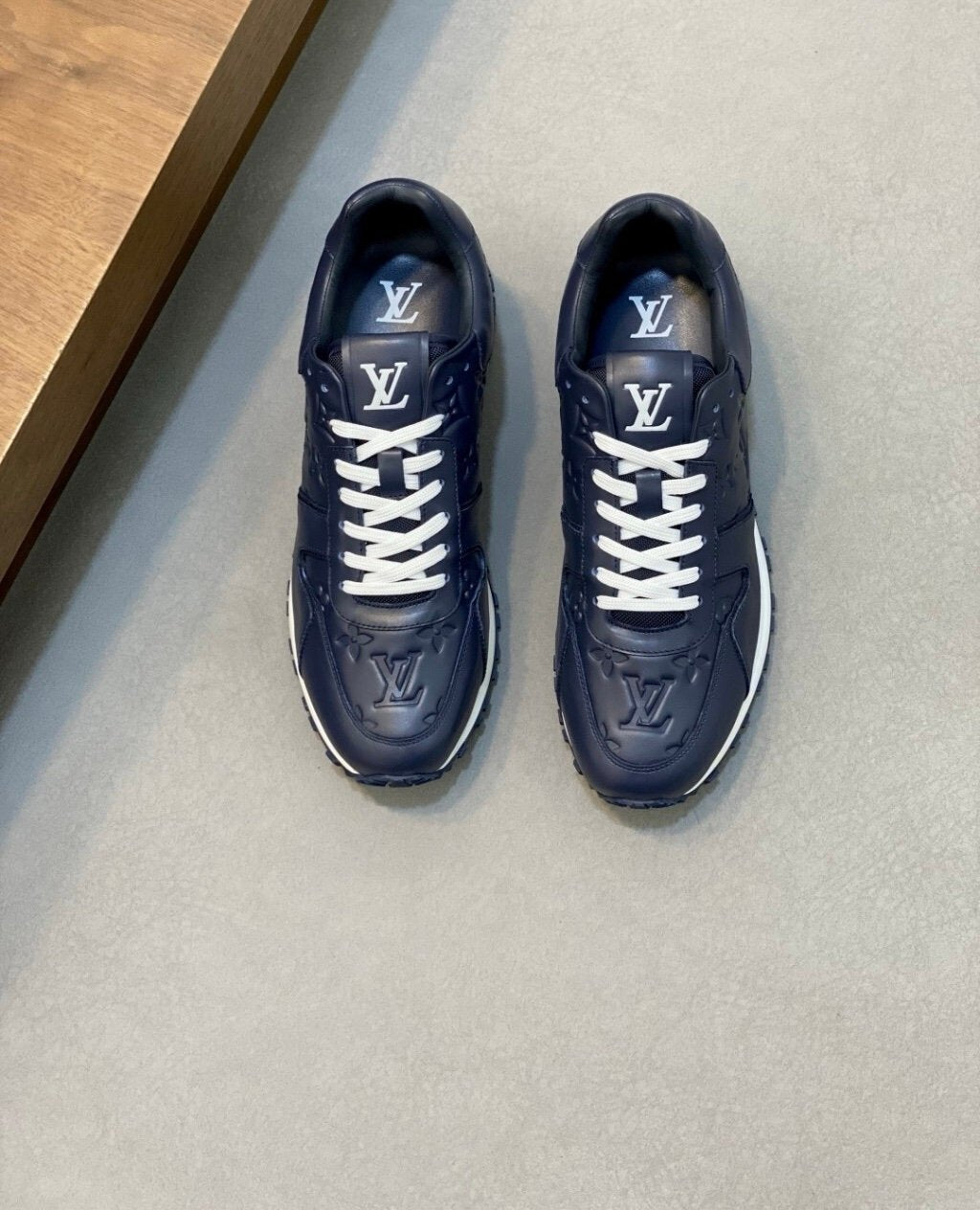 Louis Vuitton Run Away Navy/White