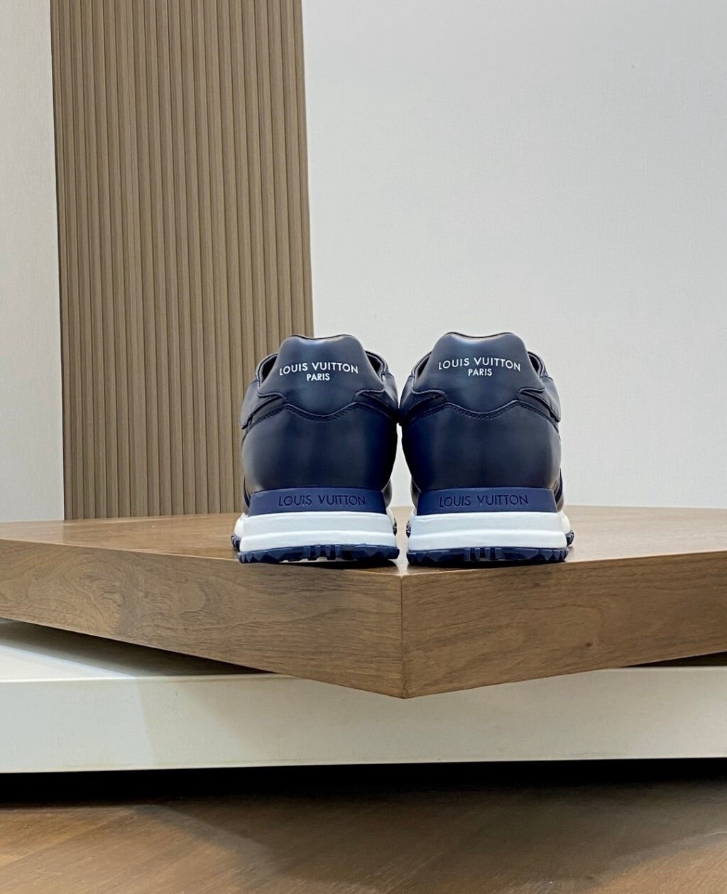 Louis Vuitton Run Away Navy/White