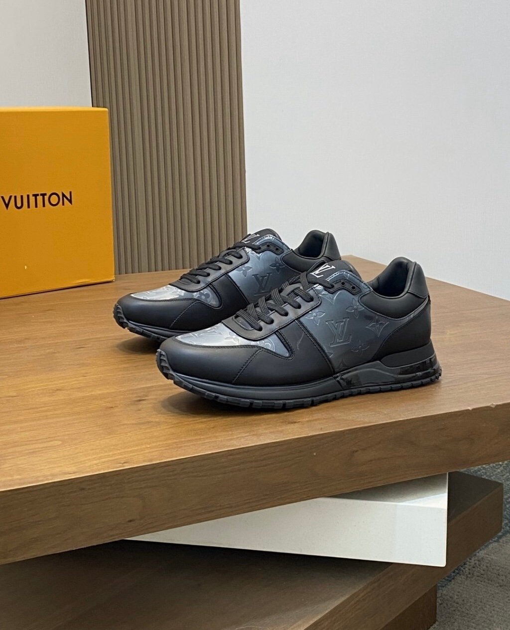 Louis Vuitton Run Away Iridecent Black