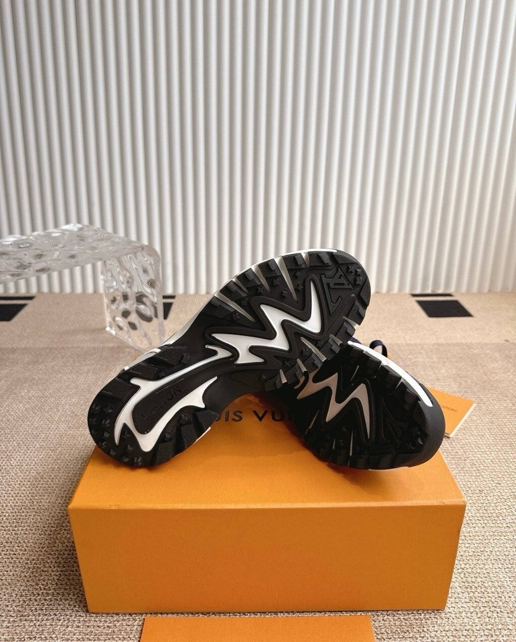 Louis Vuitton Runner Tatic Navy/White
