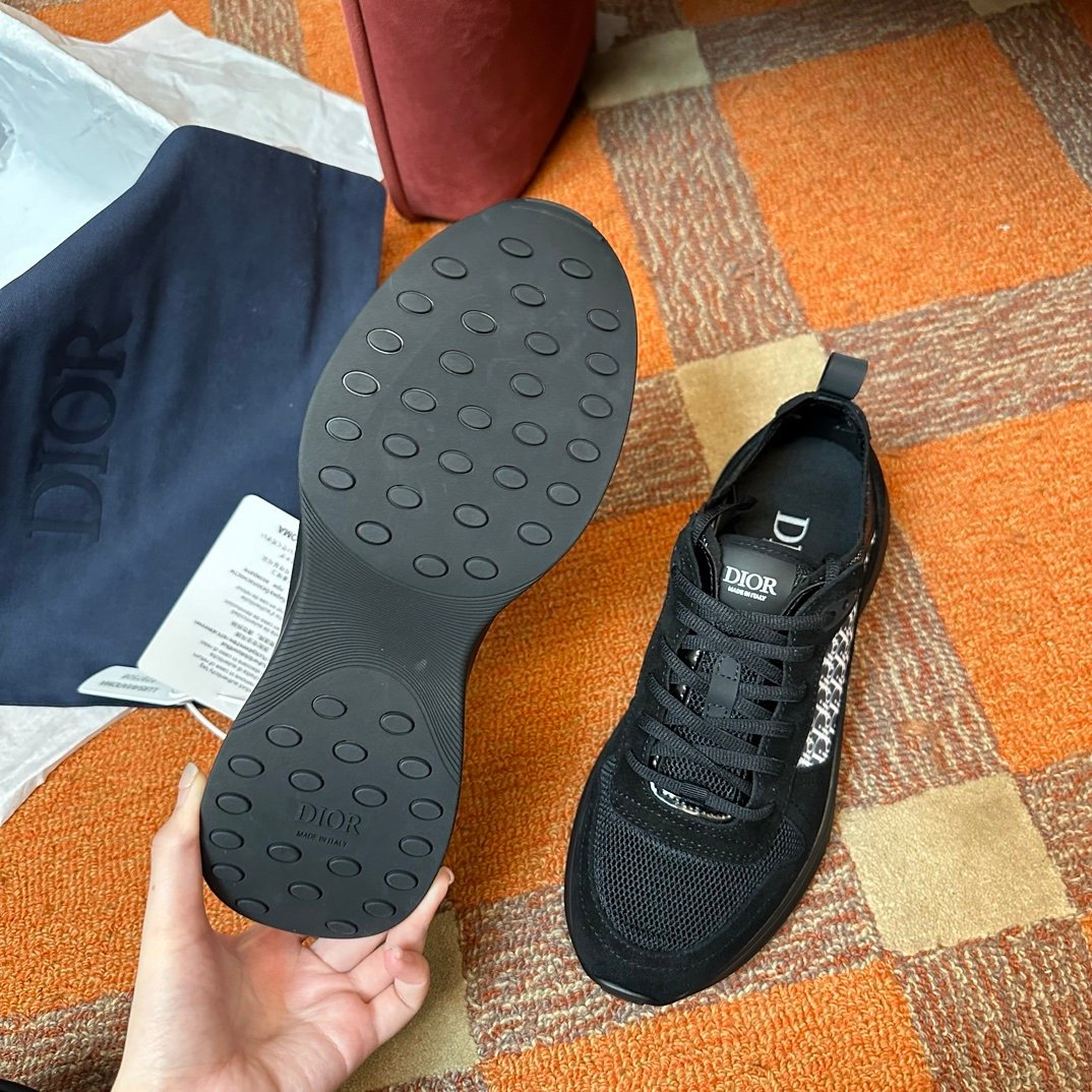 Dior B25 Suede Black on Black White