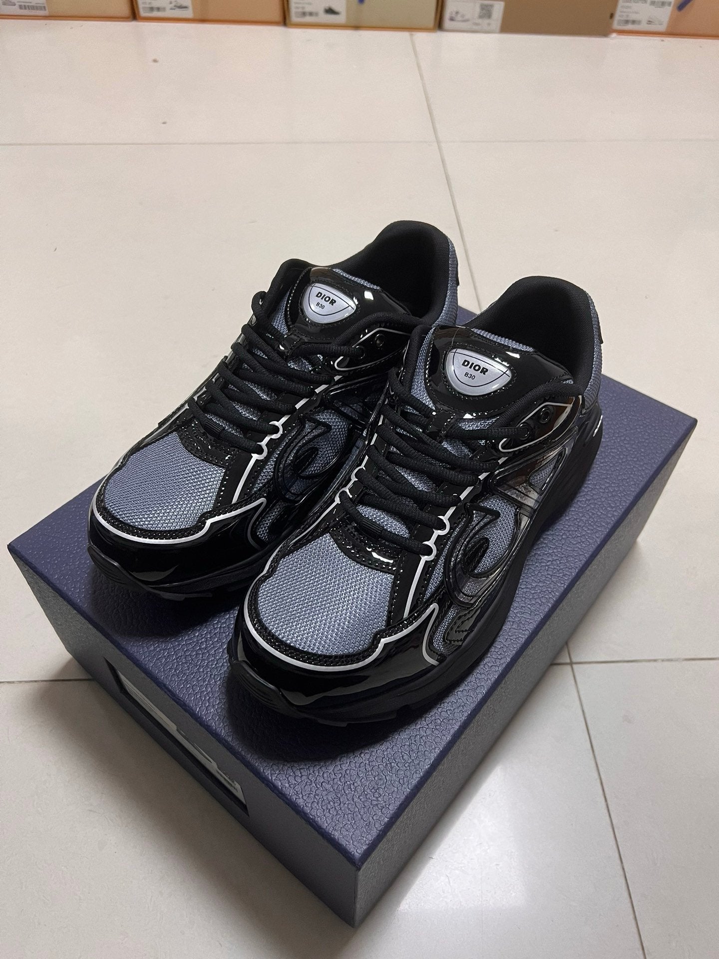 Dior B30 Reflective Patent Black/Grey