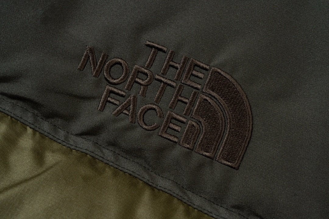 The North Face 1996 Retro Nuptse Jack Olive Green