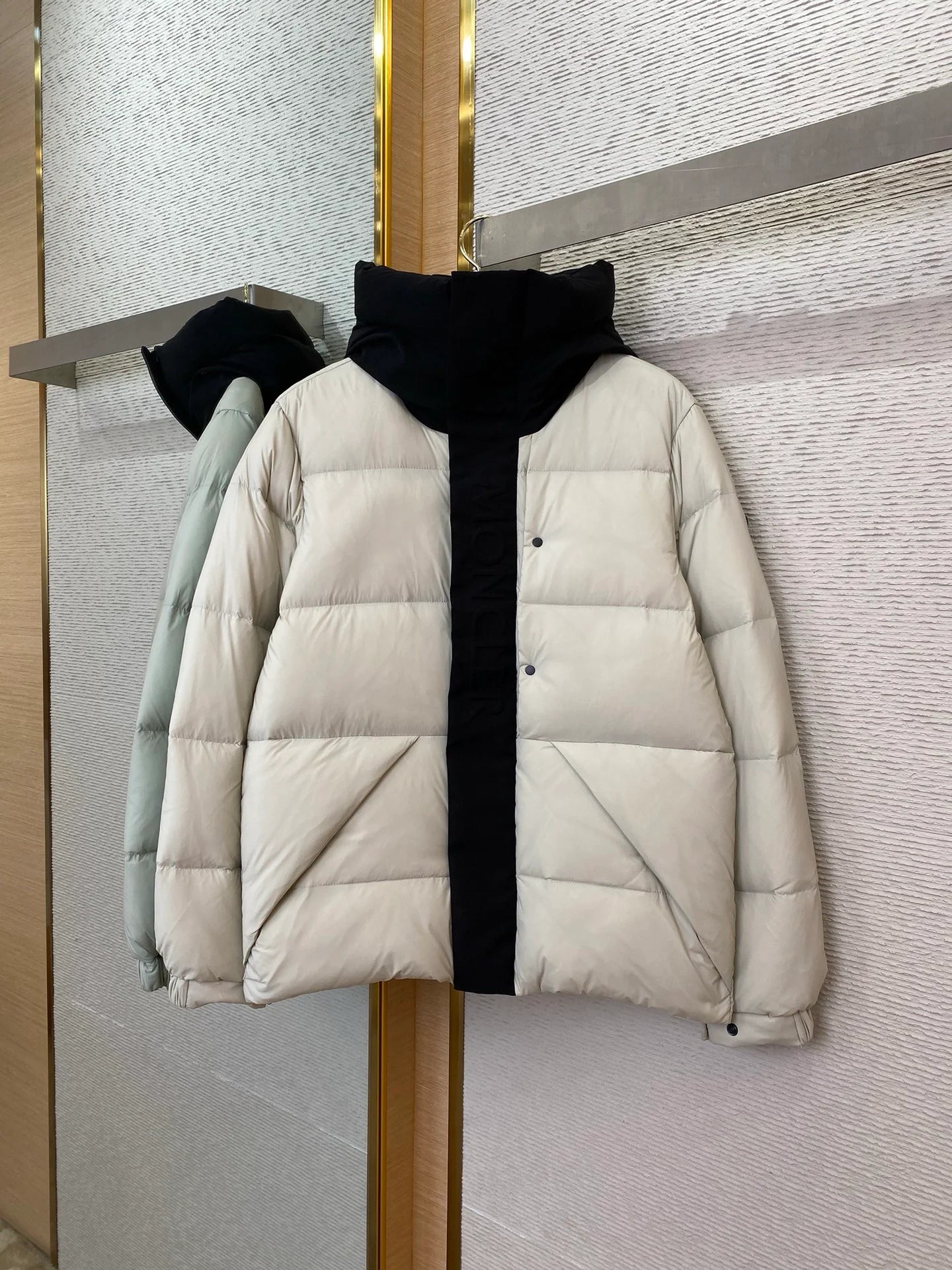 Moncler Madeira Down Jacket White/Black