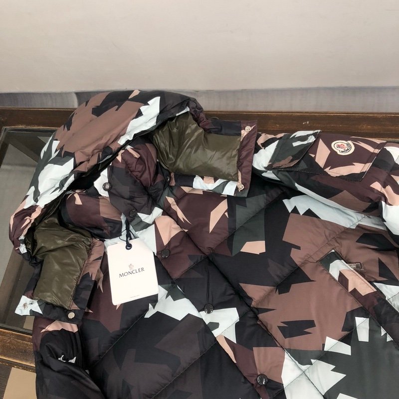 Moncler Mosa Hooded Puffer Jacket Green