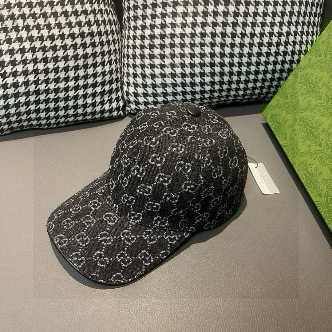Gucci GG Supreme Baseball Cap Black White