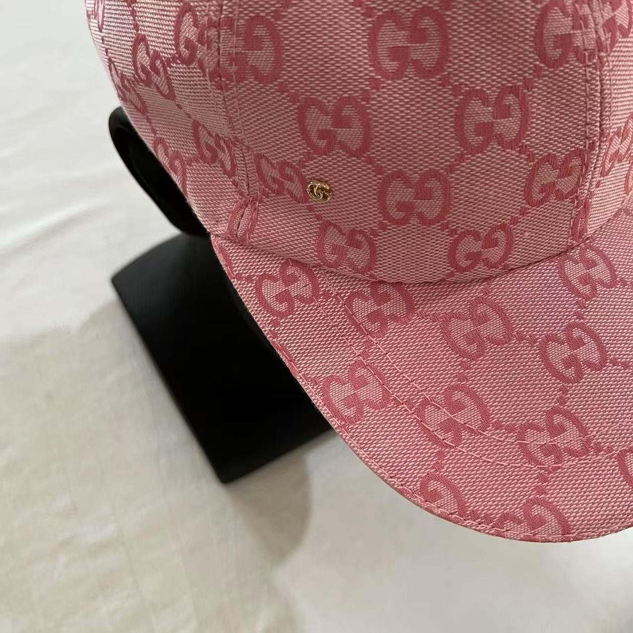 Gucci GG Canvas Baseball Cap Pink