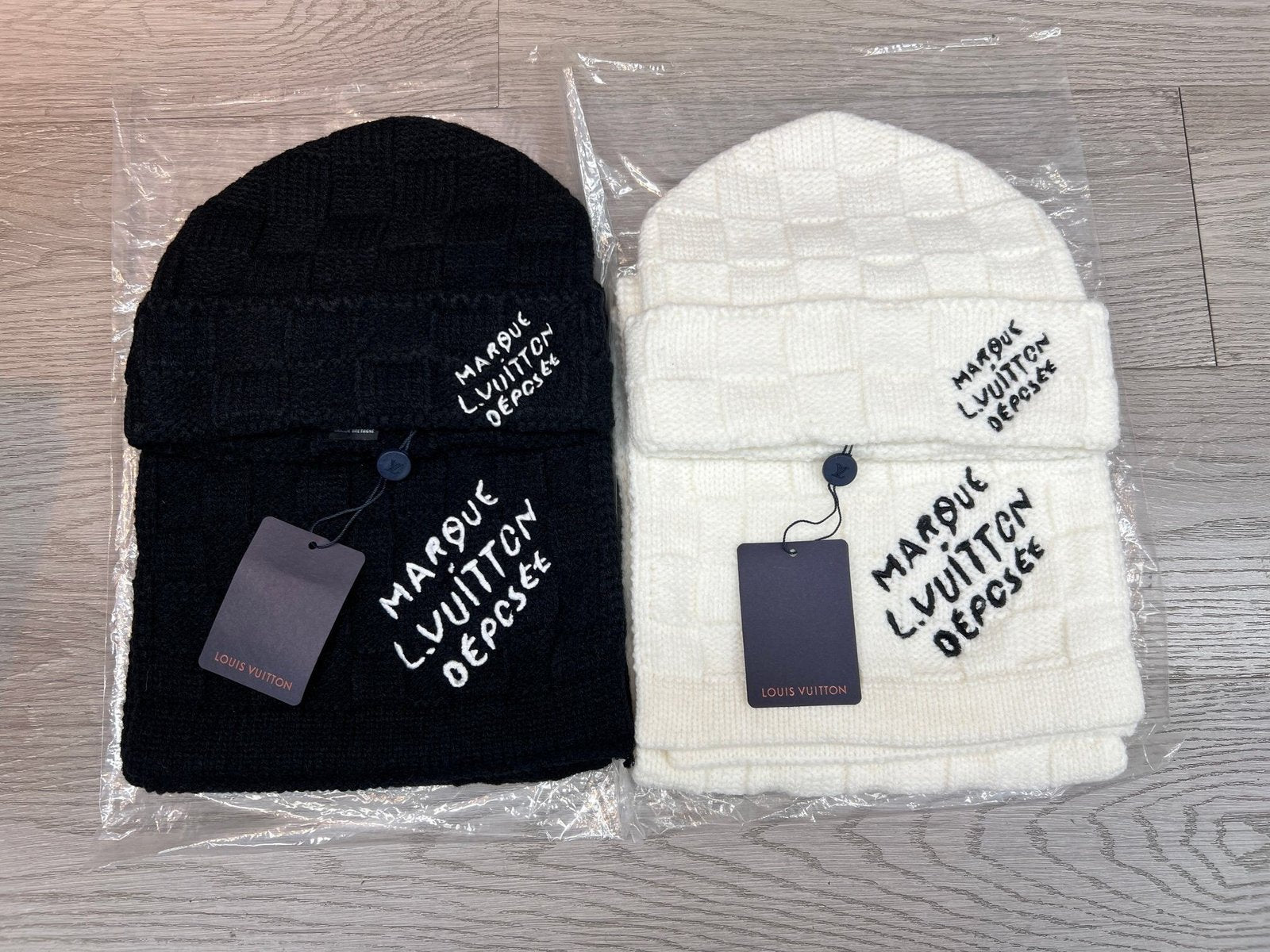 Louis Vuitton Damier Snug Sjaal & Muts Sets