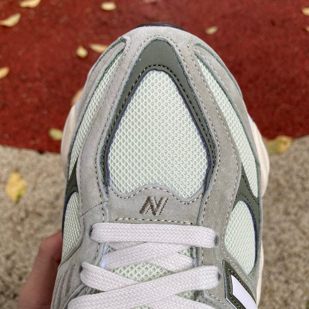 New Balance 9060 Olivine