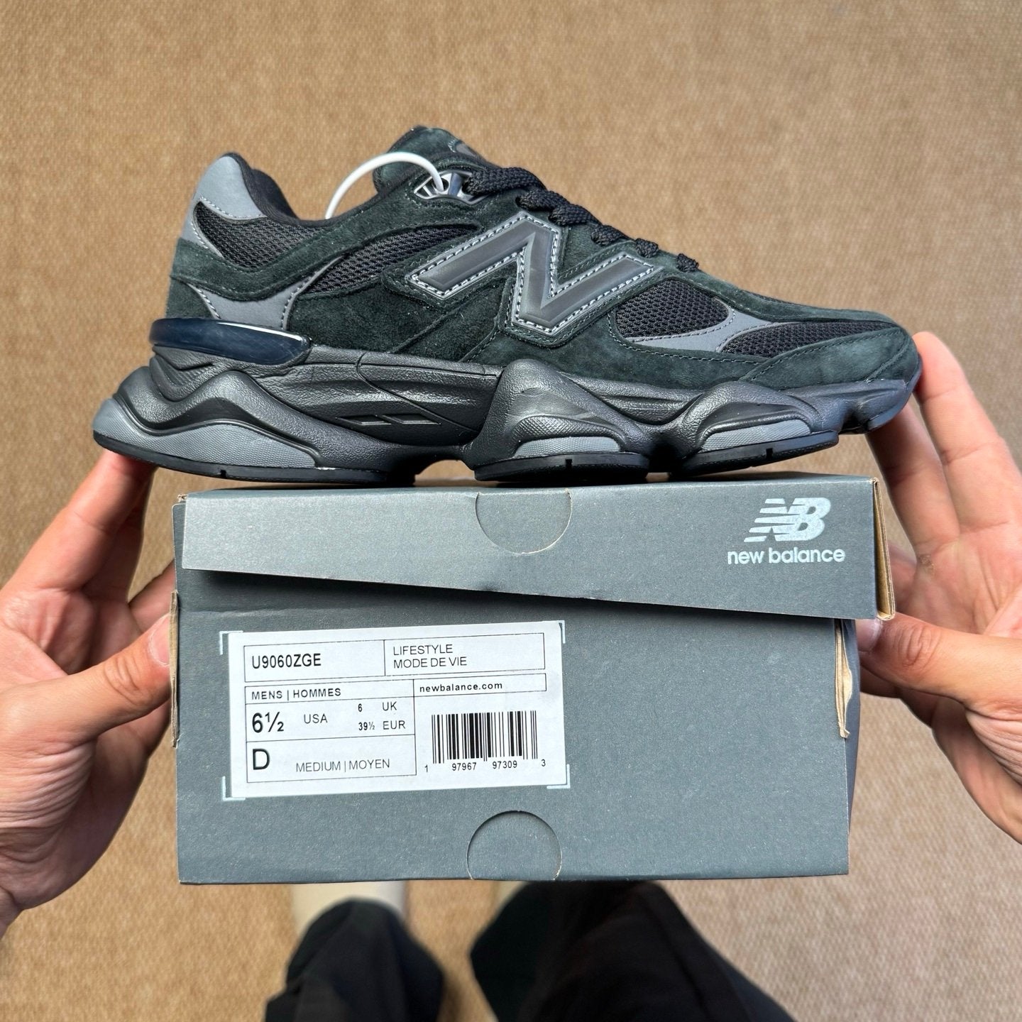 New Balance 9060 Black Cement