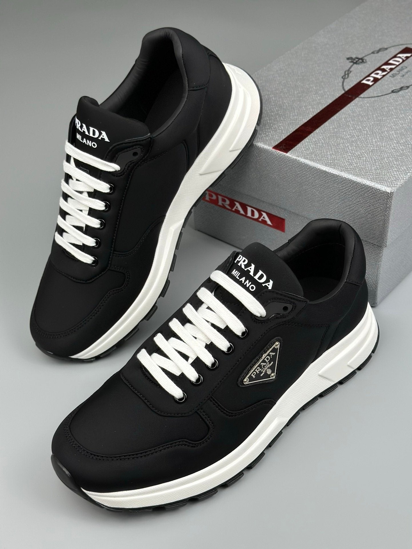 Prada Prax 01 Re-Nylon Black/White