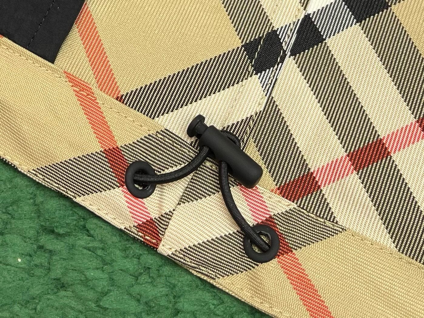 Burberry Check Jacket In Sand