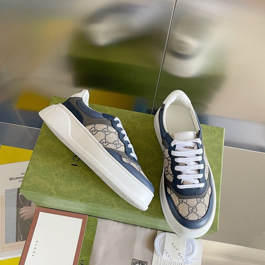 Gucci GG Supreme Beige Navy