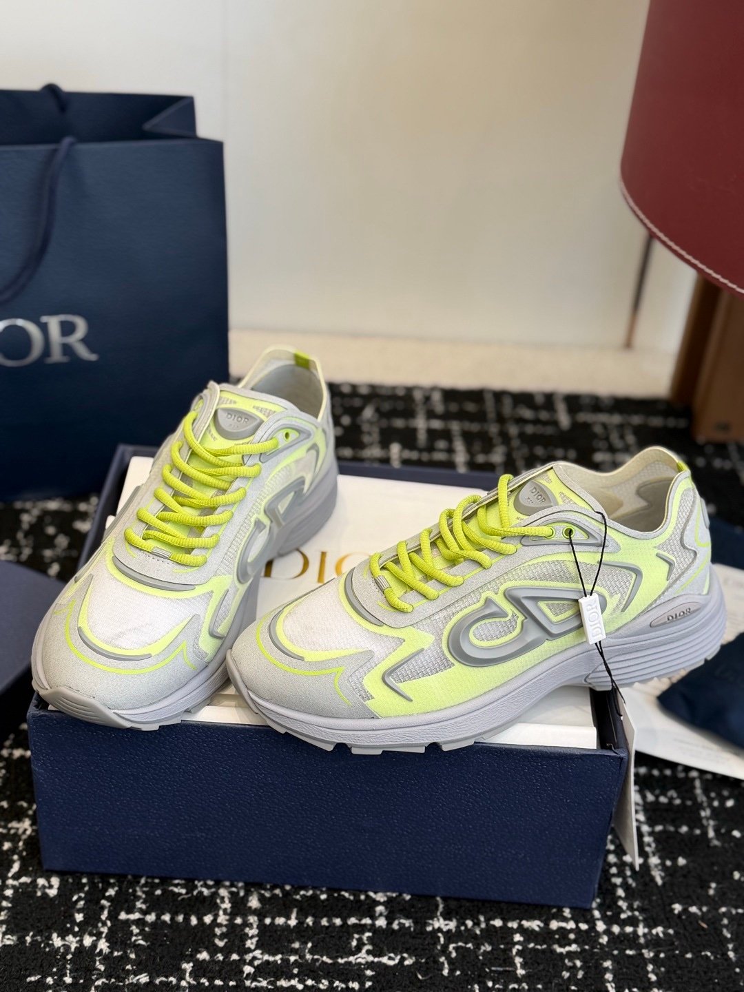 Dior B30 Countdown Tech Yellow/White Semi Transparant