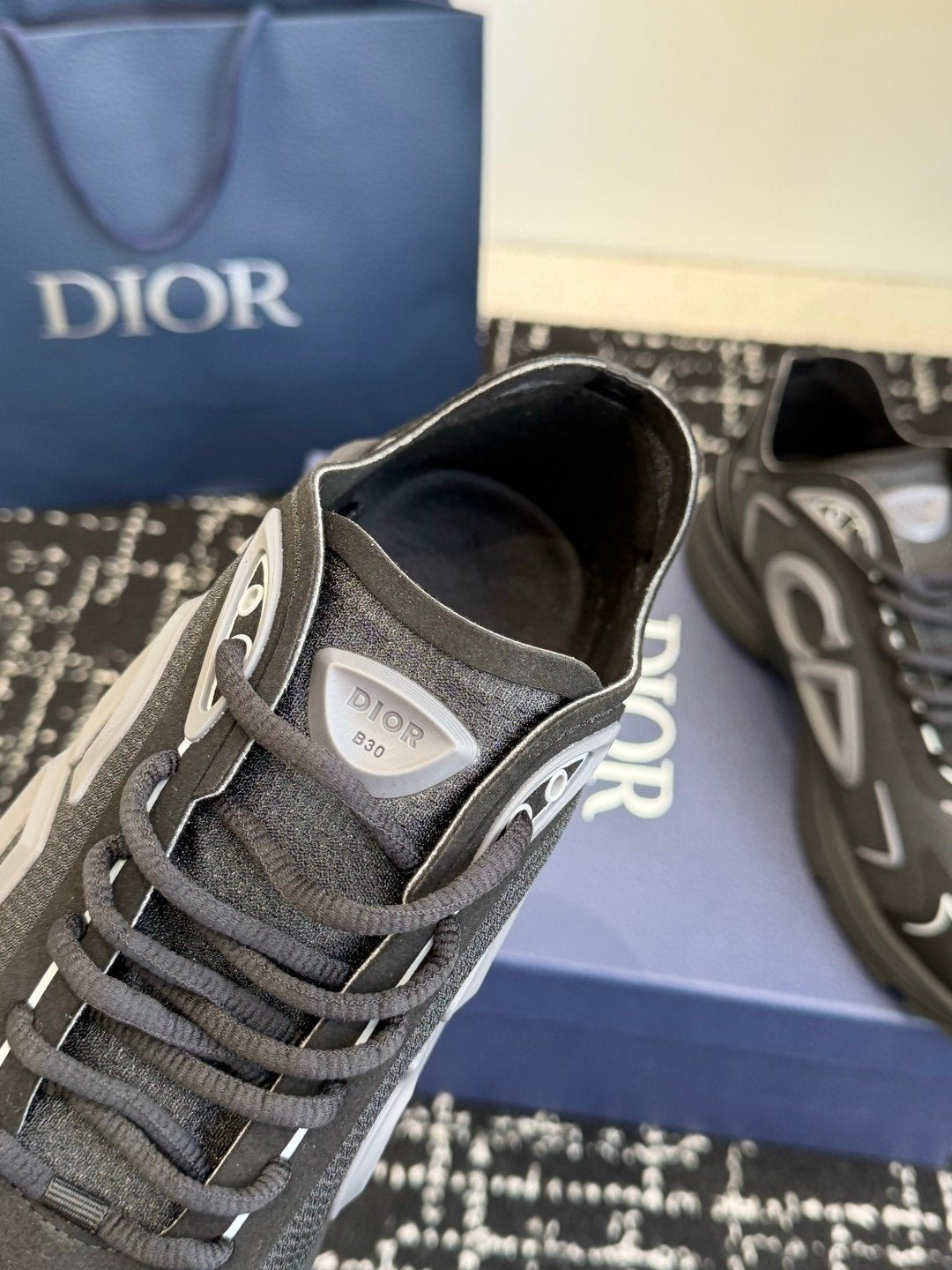 Dior B30 Countdown Tech Black Semi Transparant