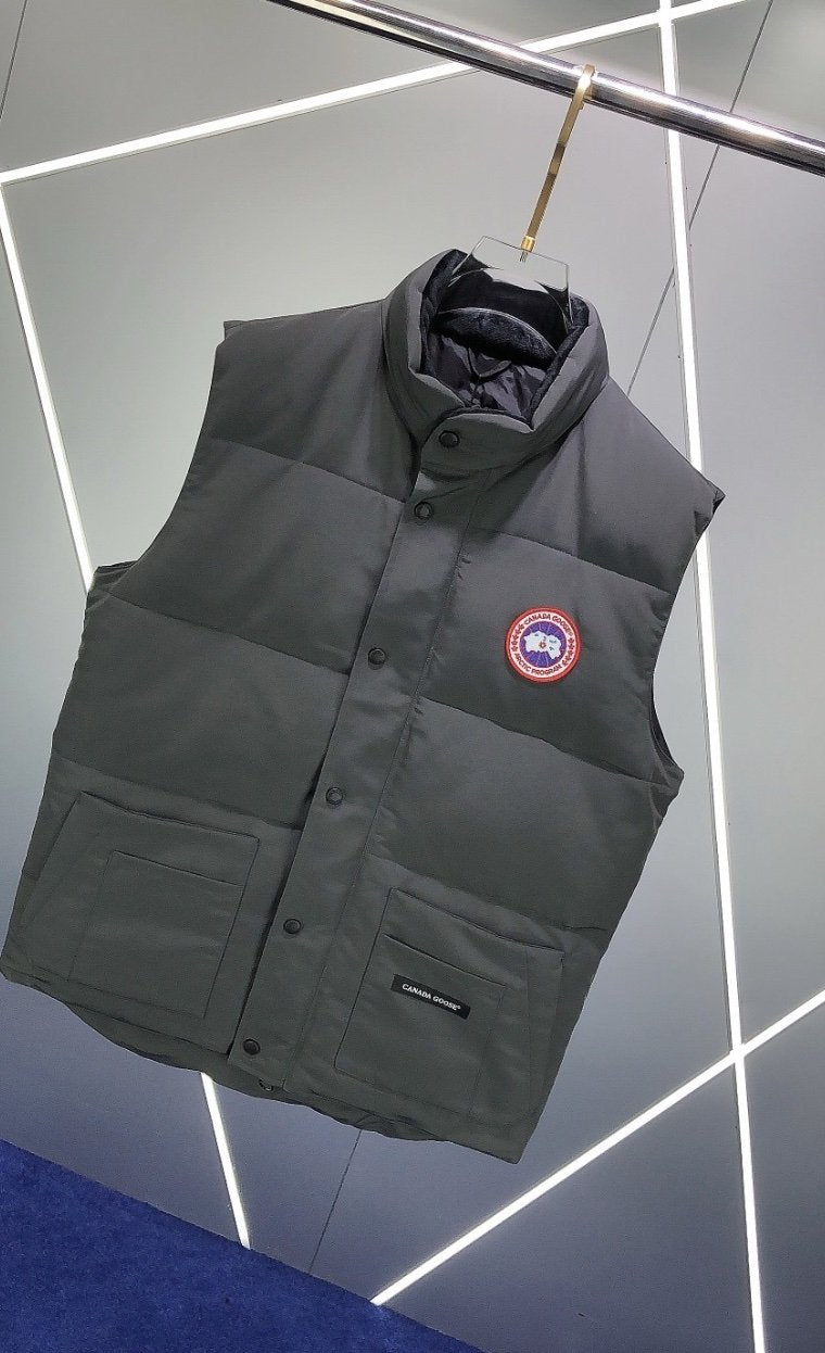 Canada Goose Freestyle Down Bodywarmer In Grey