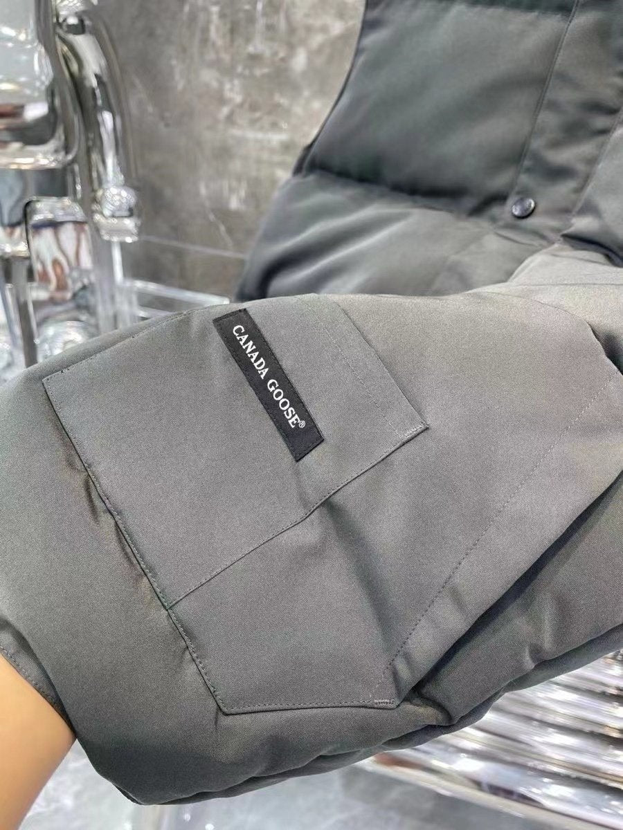 Canada Goose Freestyle Down Bodywarmer In Grey Black Patch
