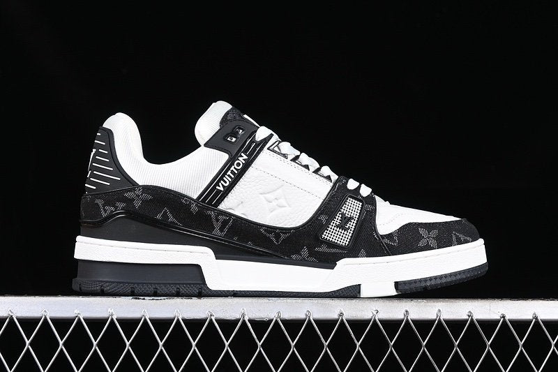 Louis Vuitton Trainer Monogram Black White