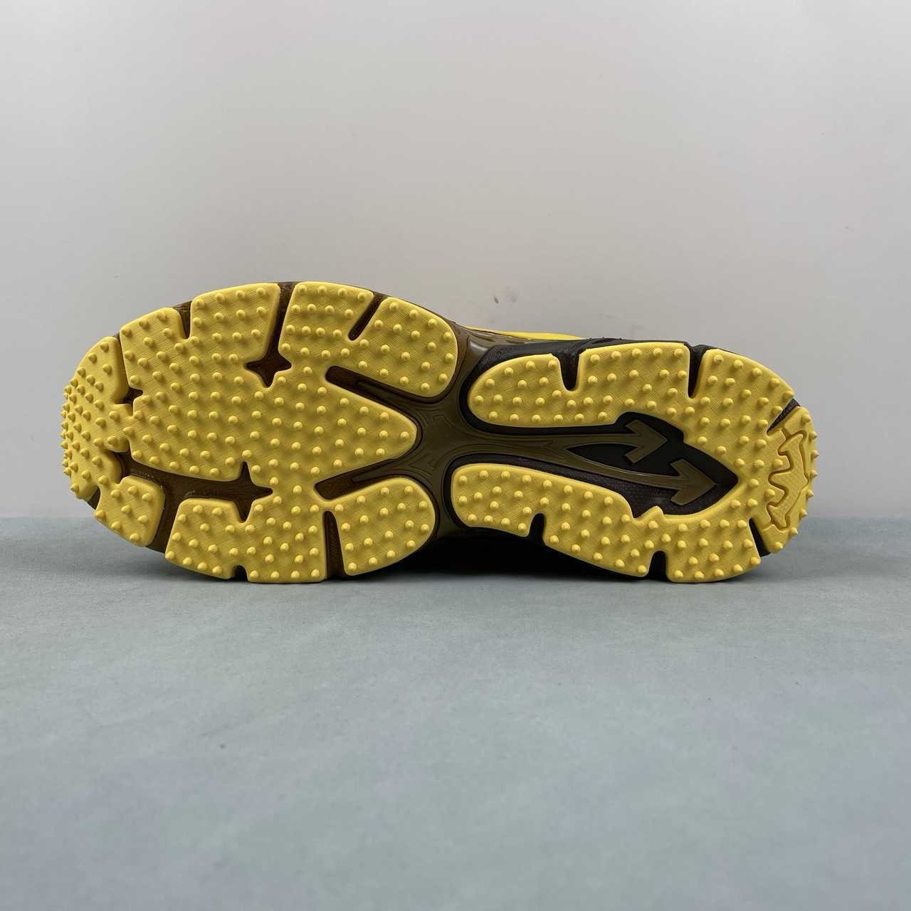 Off-White Be Right Back Brown Yellow