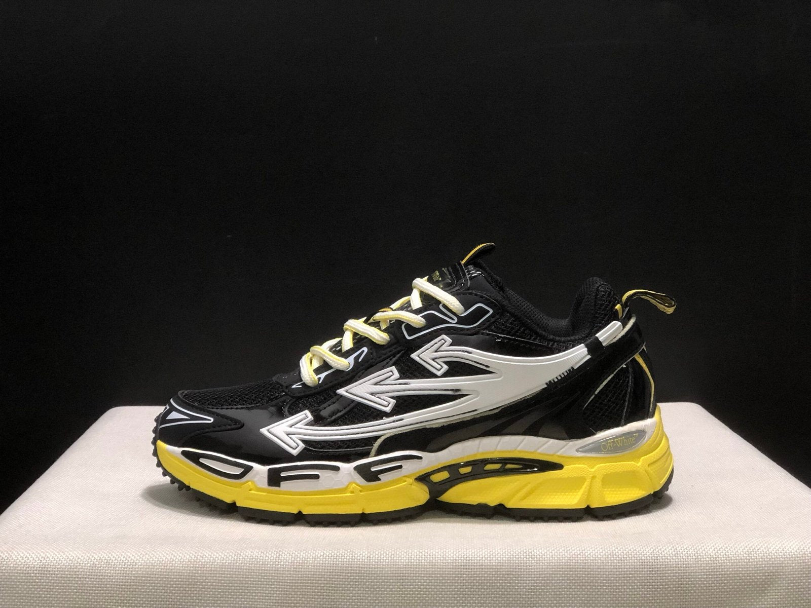 Off-White Be Right Back Black/White Yellow
