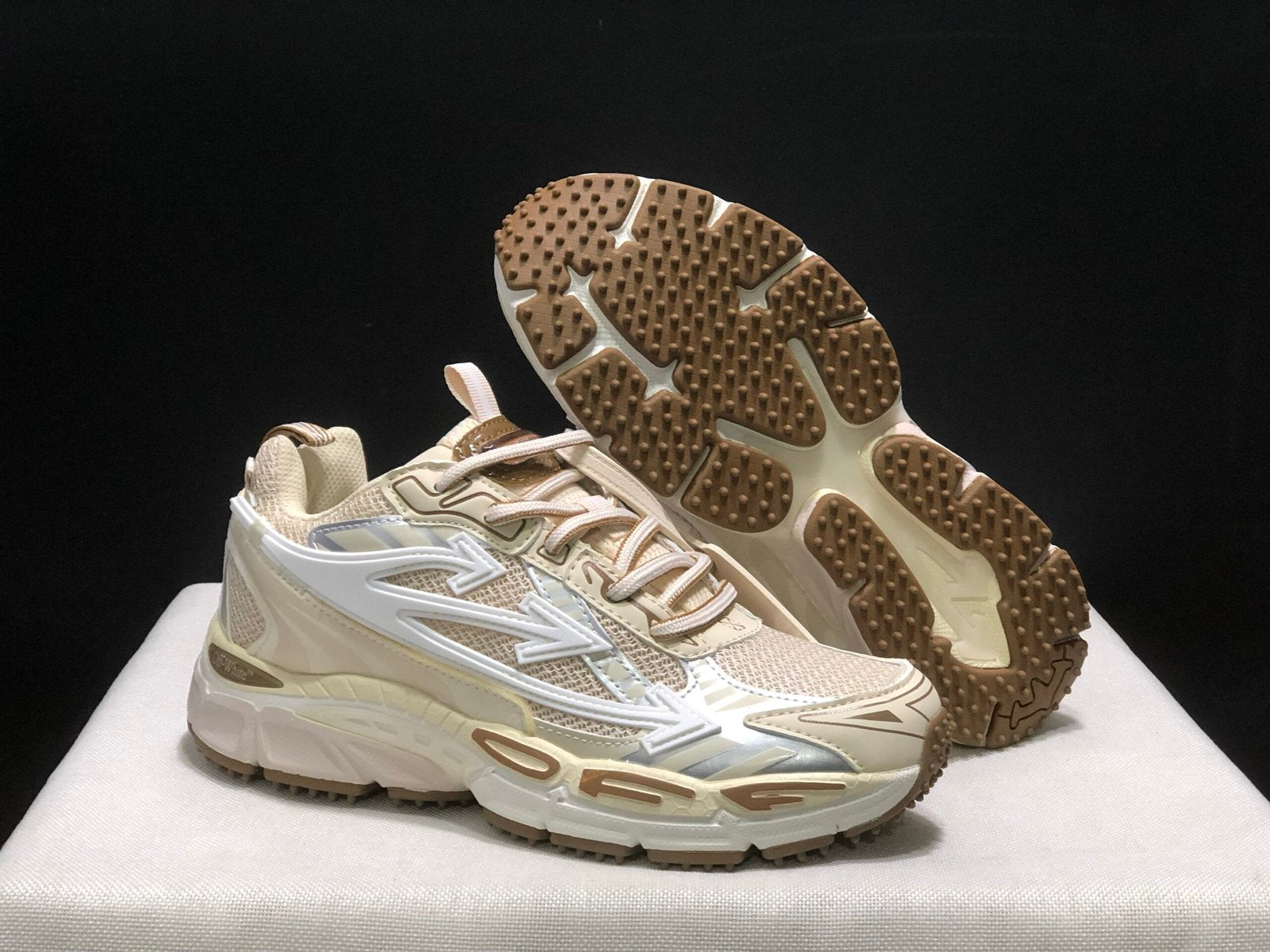 Off-White Be Right Back Beige/White