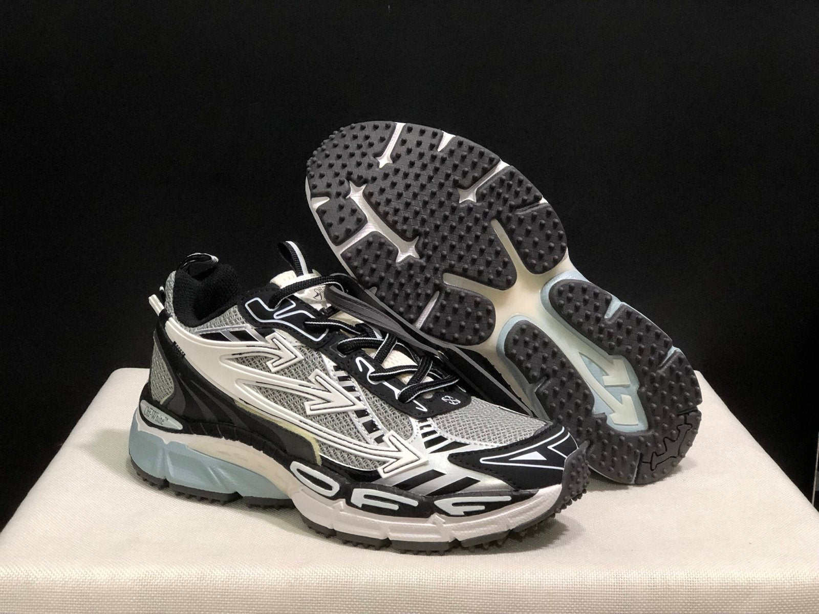 Off-White Be Right Back Silver White Black