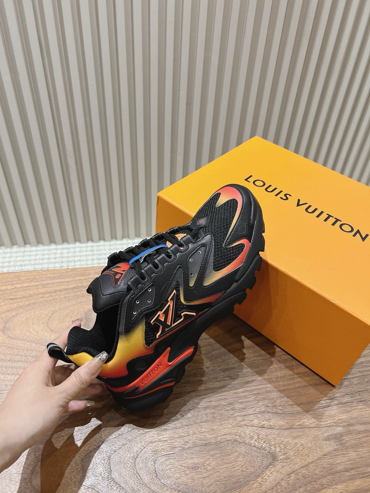 Louis Vuitton Runner Tatic Black Red