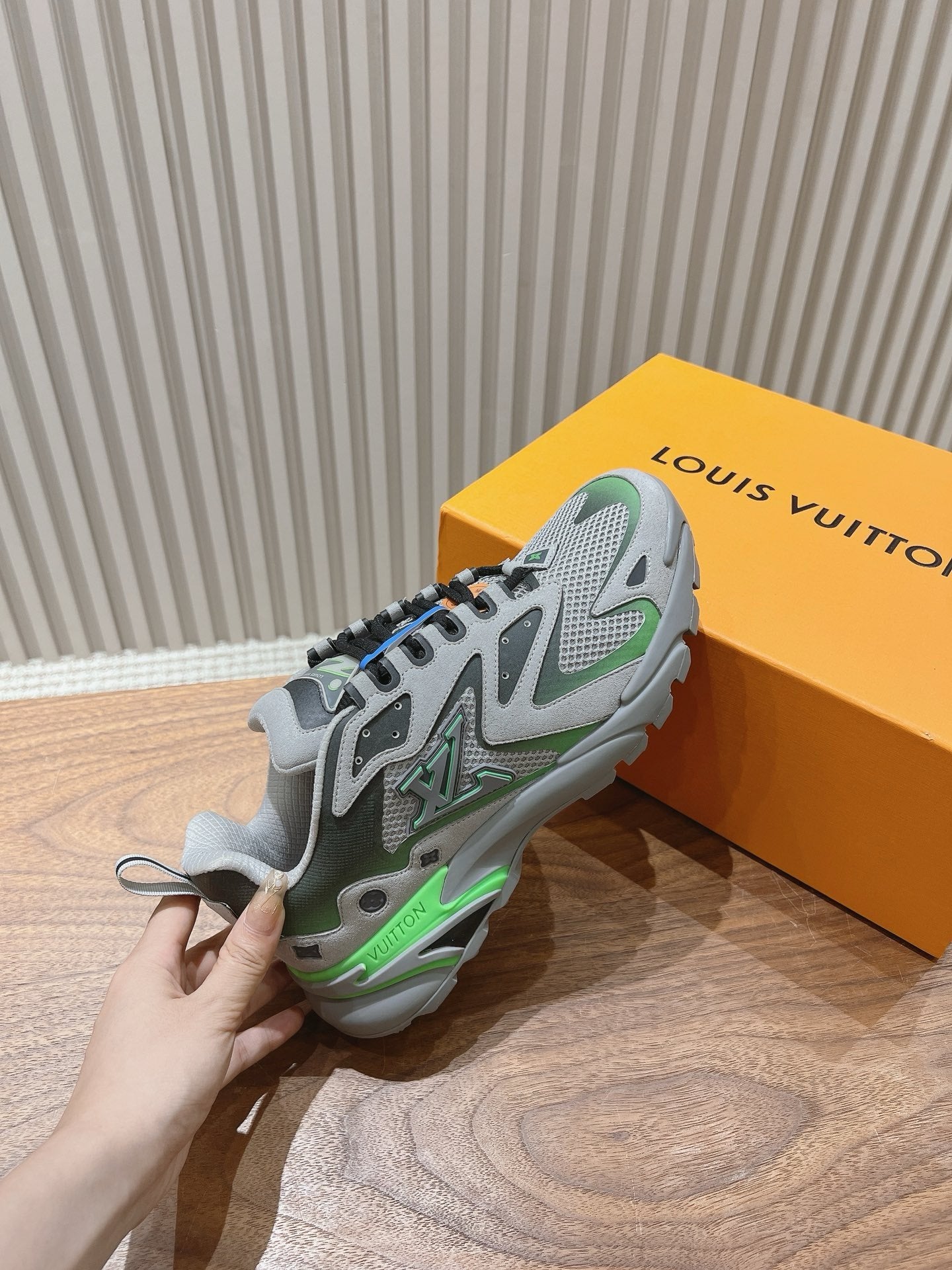 Louis Vuitton Runner Tatic Grey Green