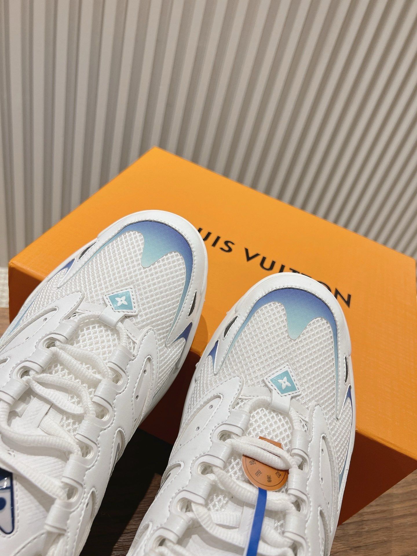 Louis Vuitton Runner Tatic White Blue