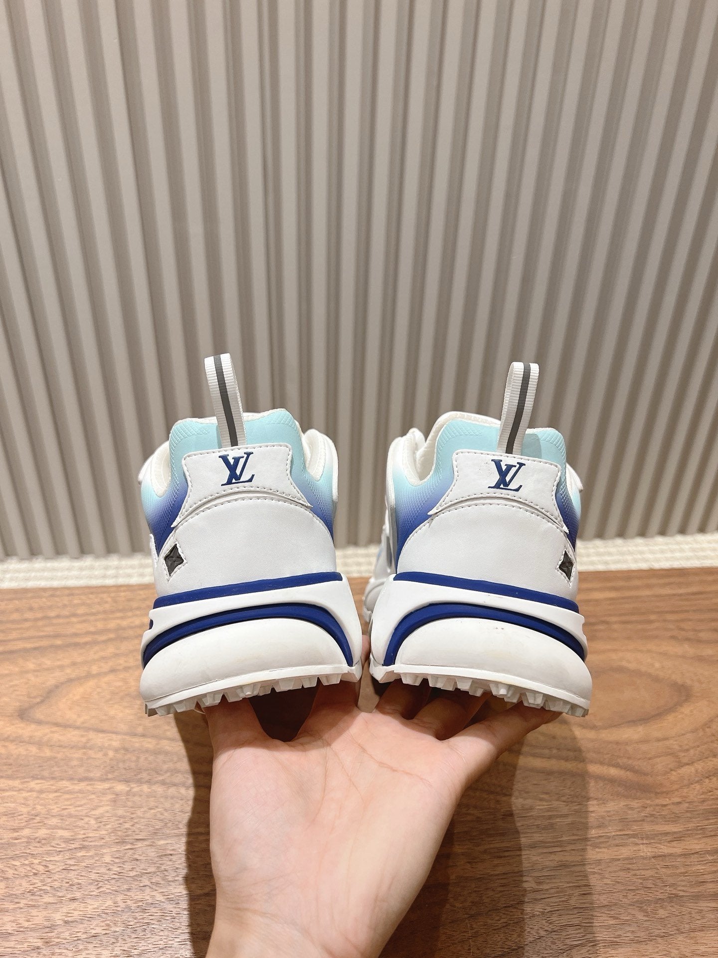 Louis Vuitton Runner Tatic White Blue