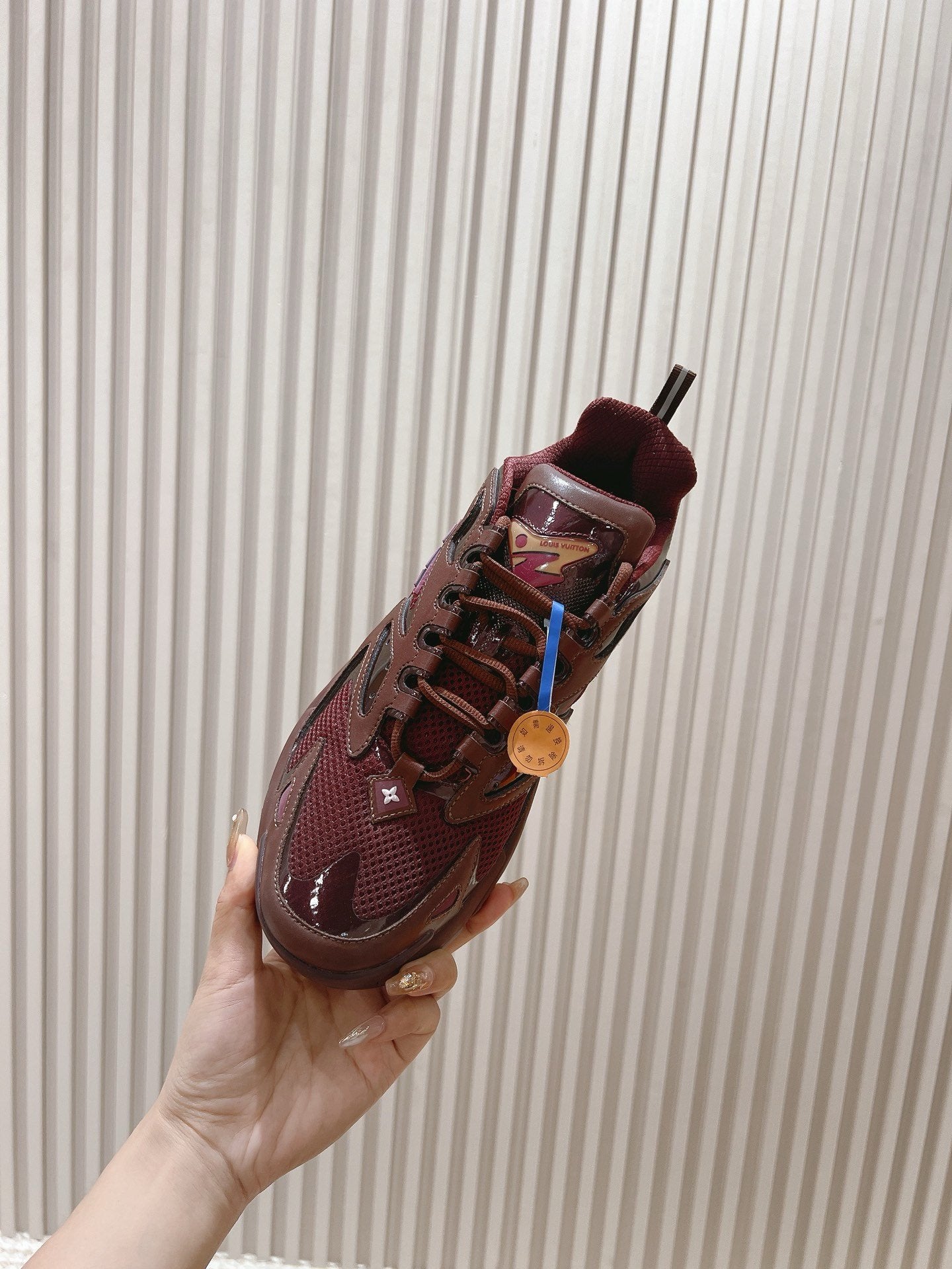Louis Vuitton Runner Tatic Bordeaux