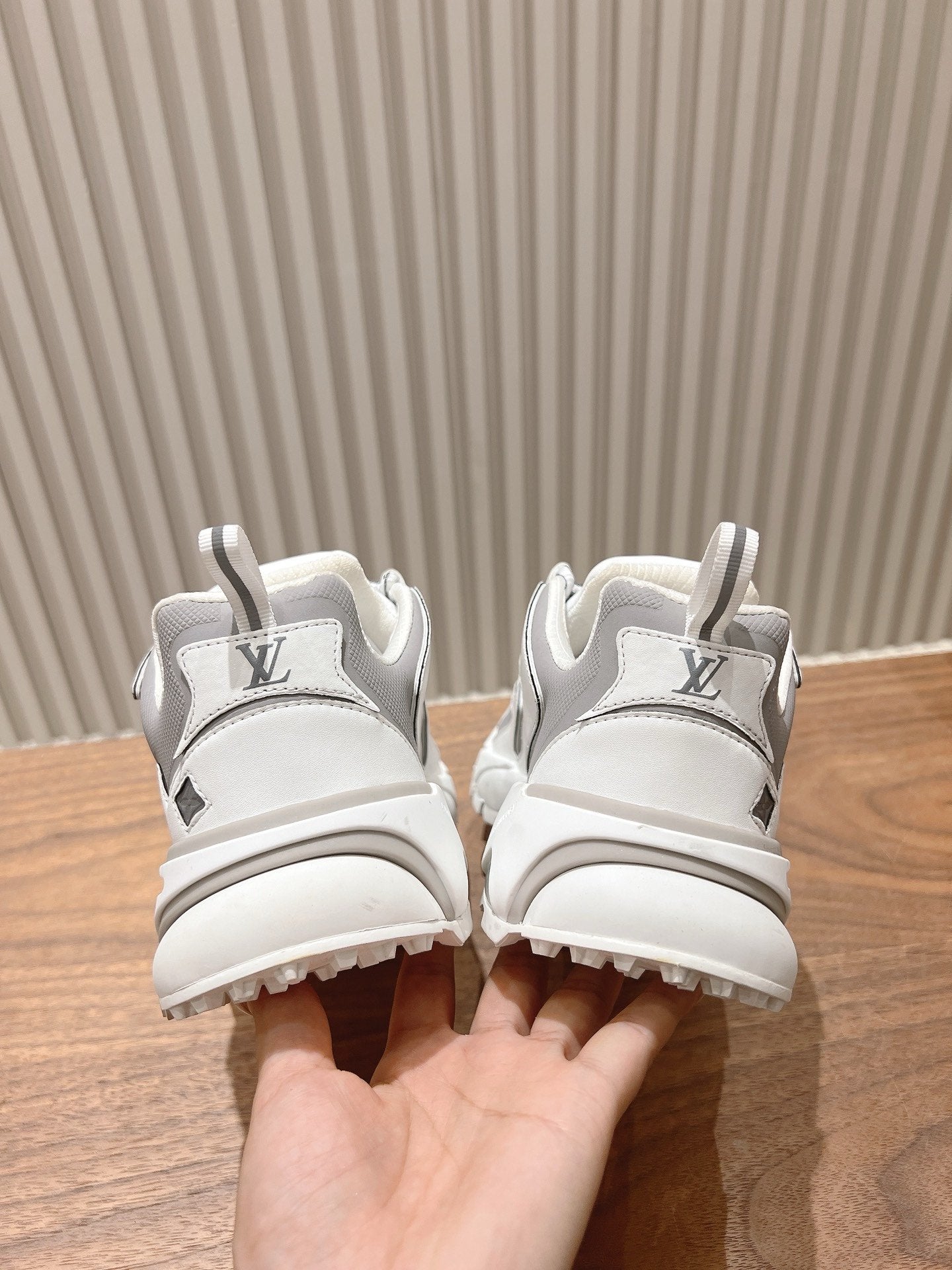 Louis Vuitton Runner Tatic Black White Grey