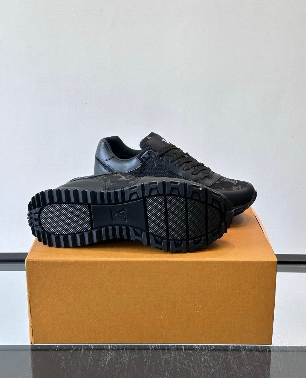 Louis Vuitton Run Awat Sneaker Black/Black