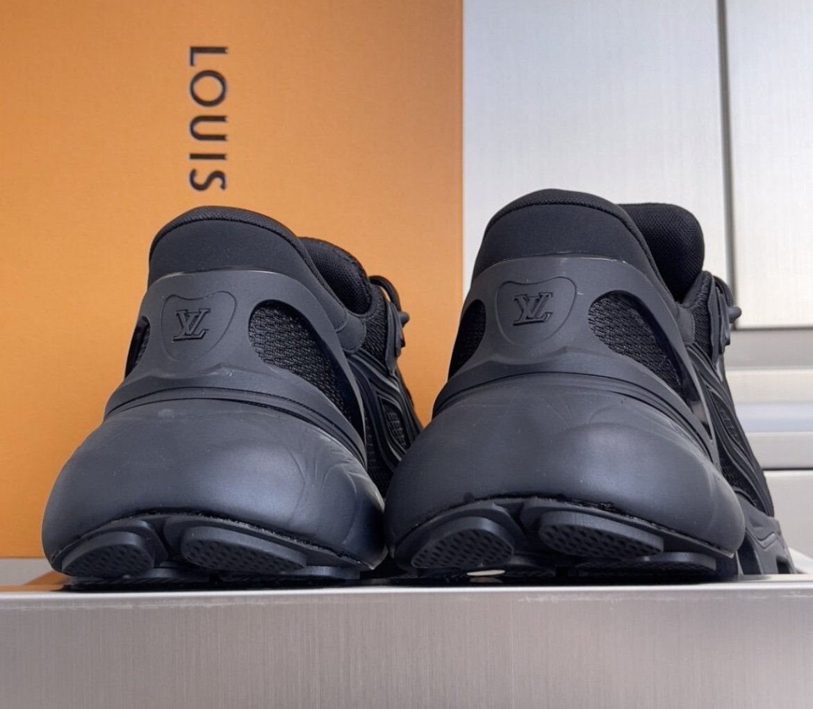 Louis Vuitton Summit Sneaker Black
