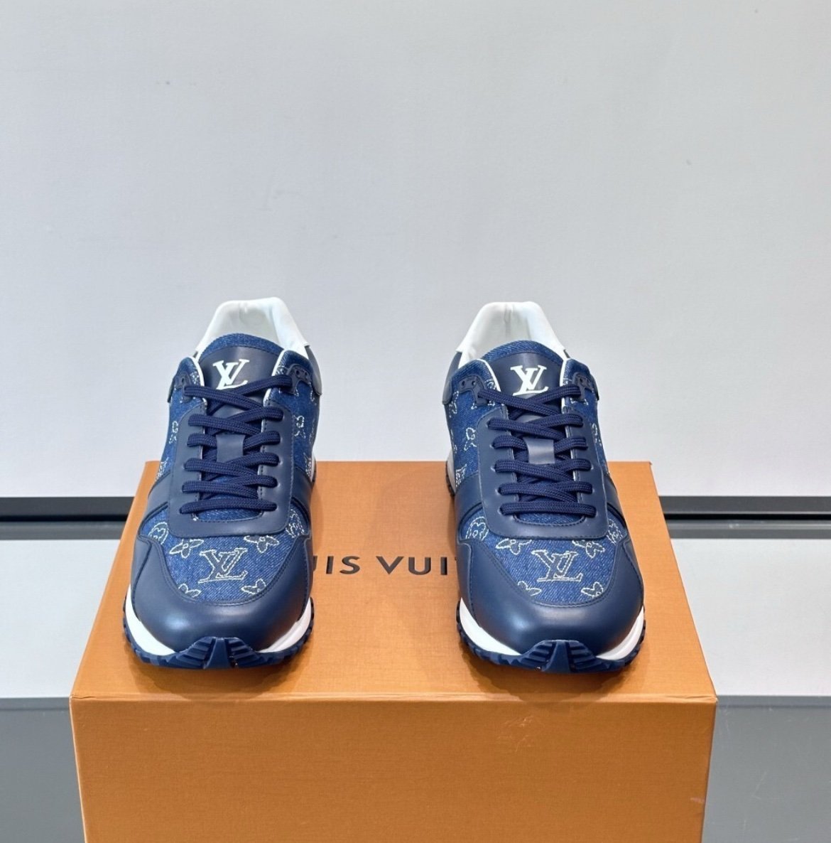 Louis Vuitton Run Away Sneaker Navy-White
