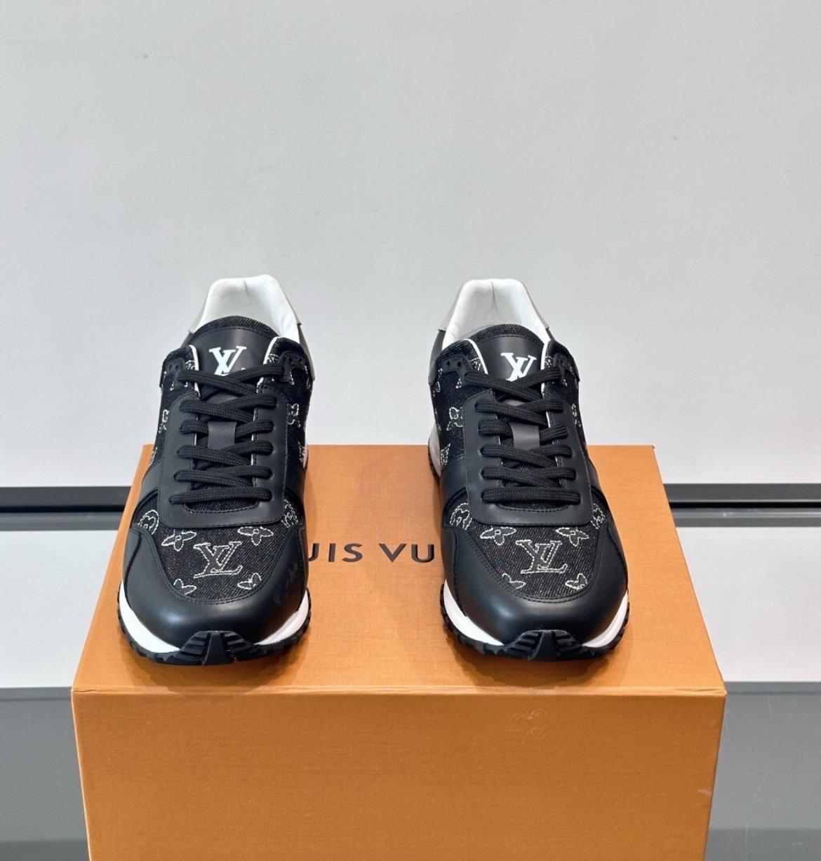 Louis Vuitton Run Away Sneaker Black-White