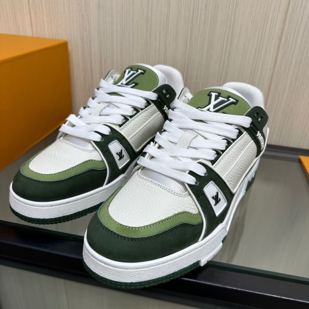 Louis Vuitton Trainer Green Suede
