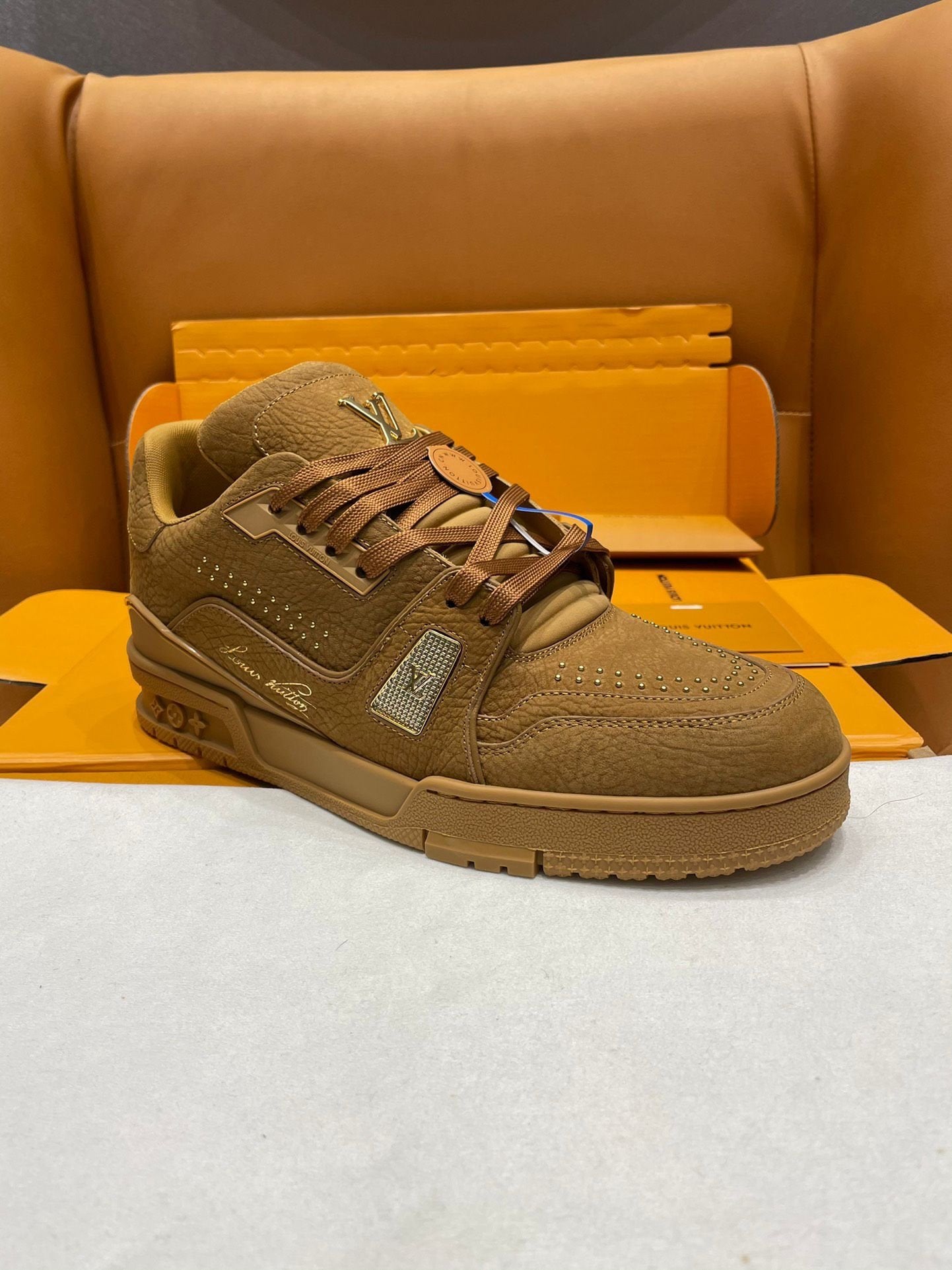 Louis Vuitton Trainer Cognac