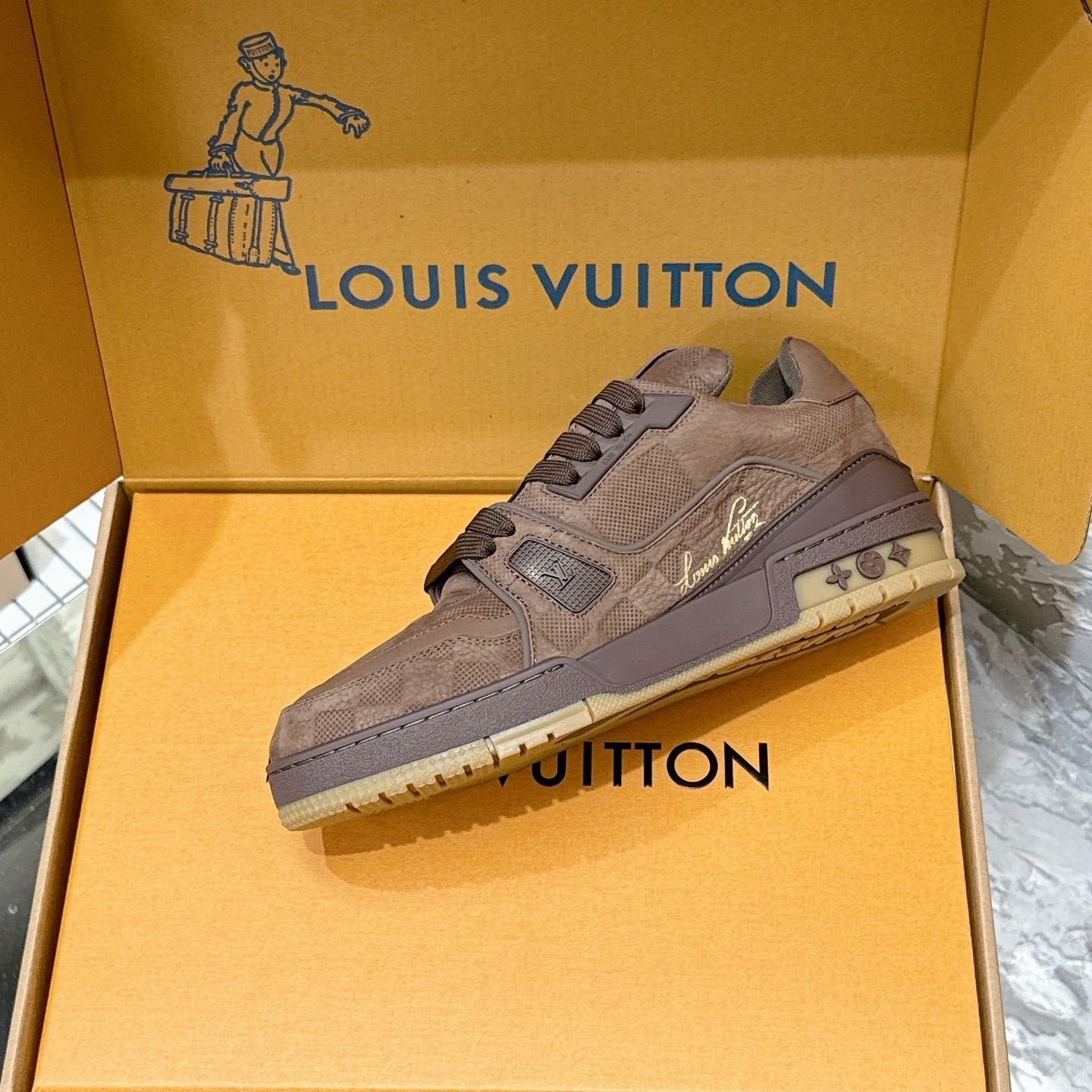 Louis Vuitton Trainer Suede Brown