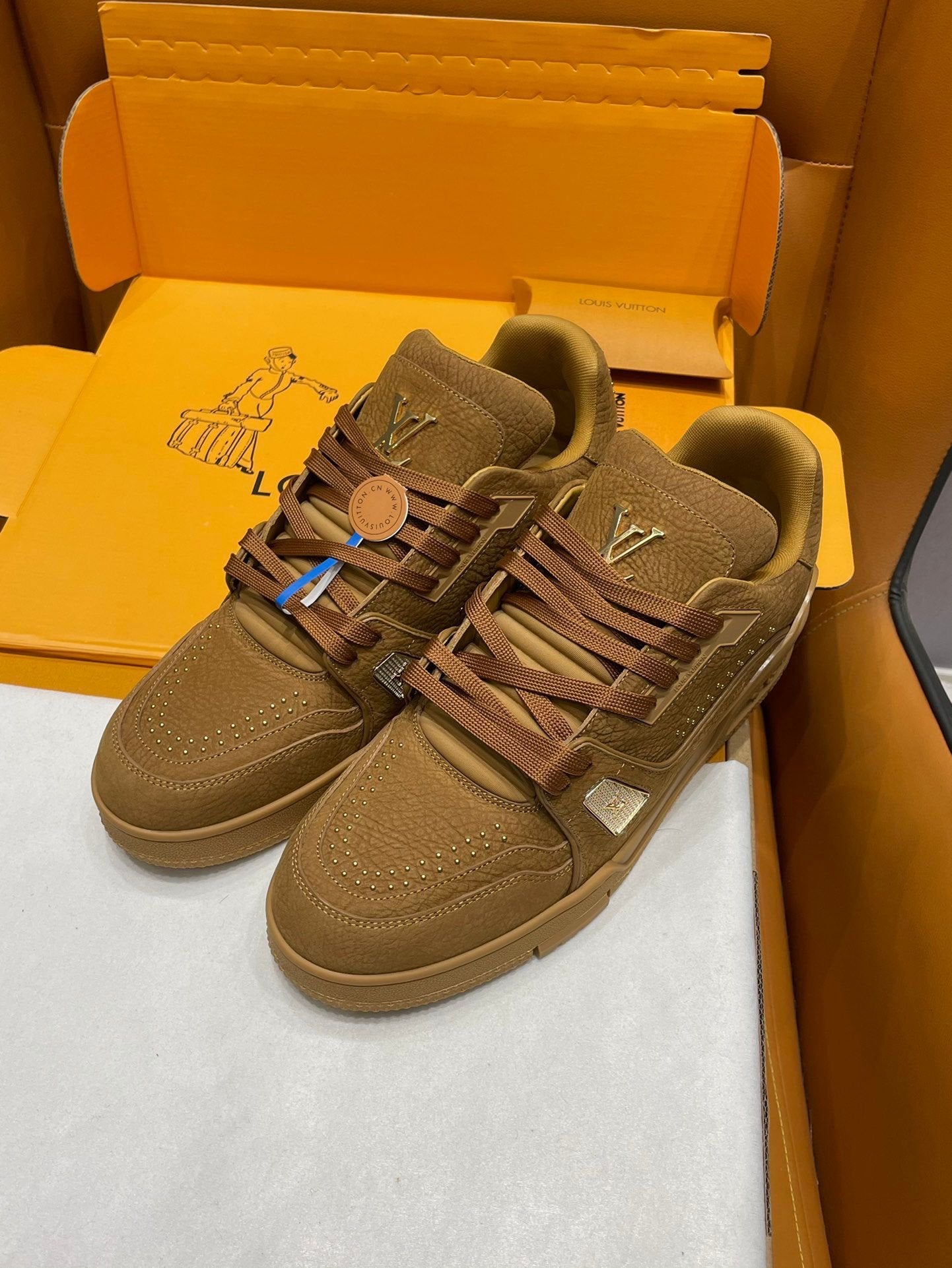 Louis Vuitton Trainer Cognac