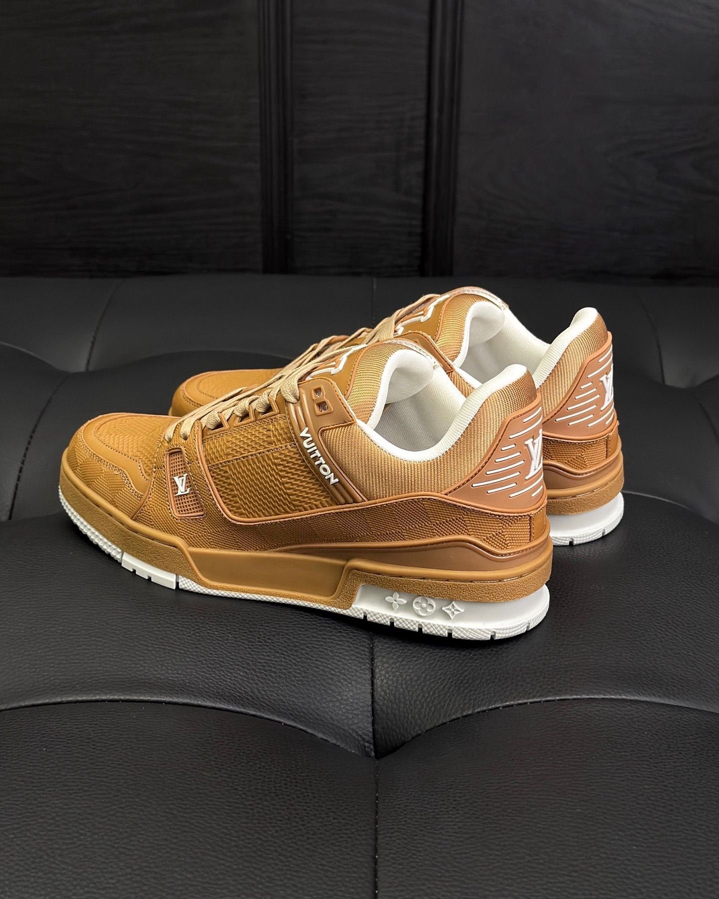 Louis Vuitton Trainer Brown Leather