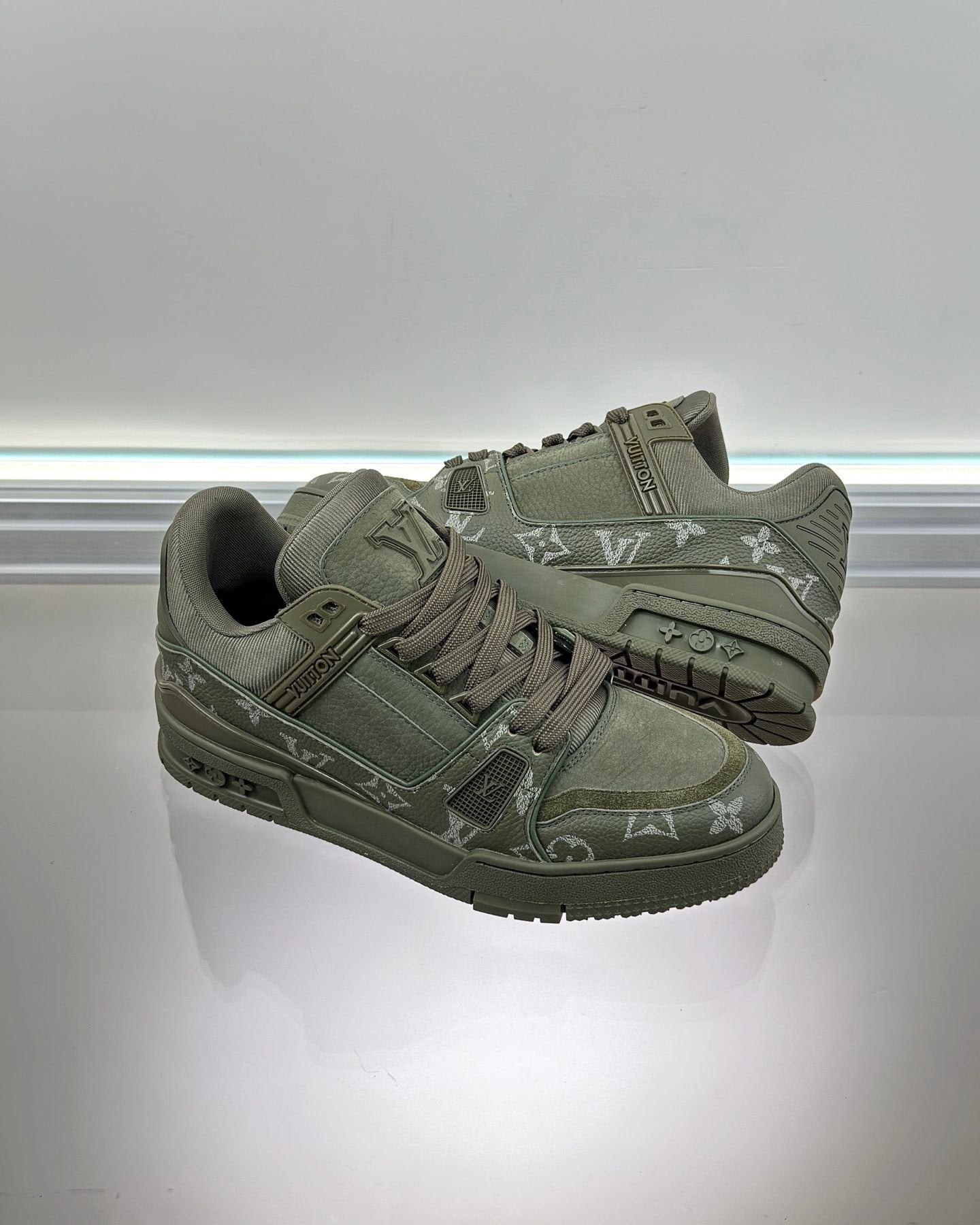 Louis Vuitton Trainer Monogram Forest Green